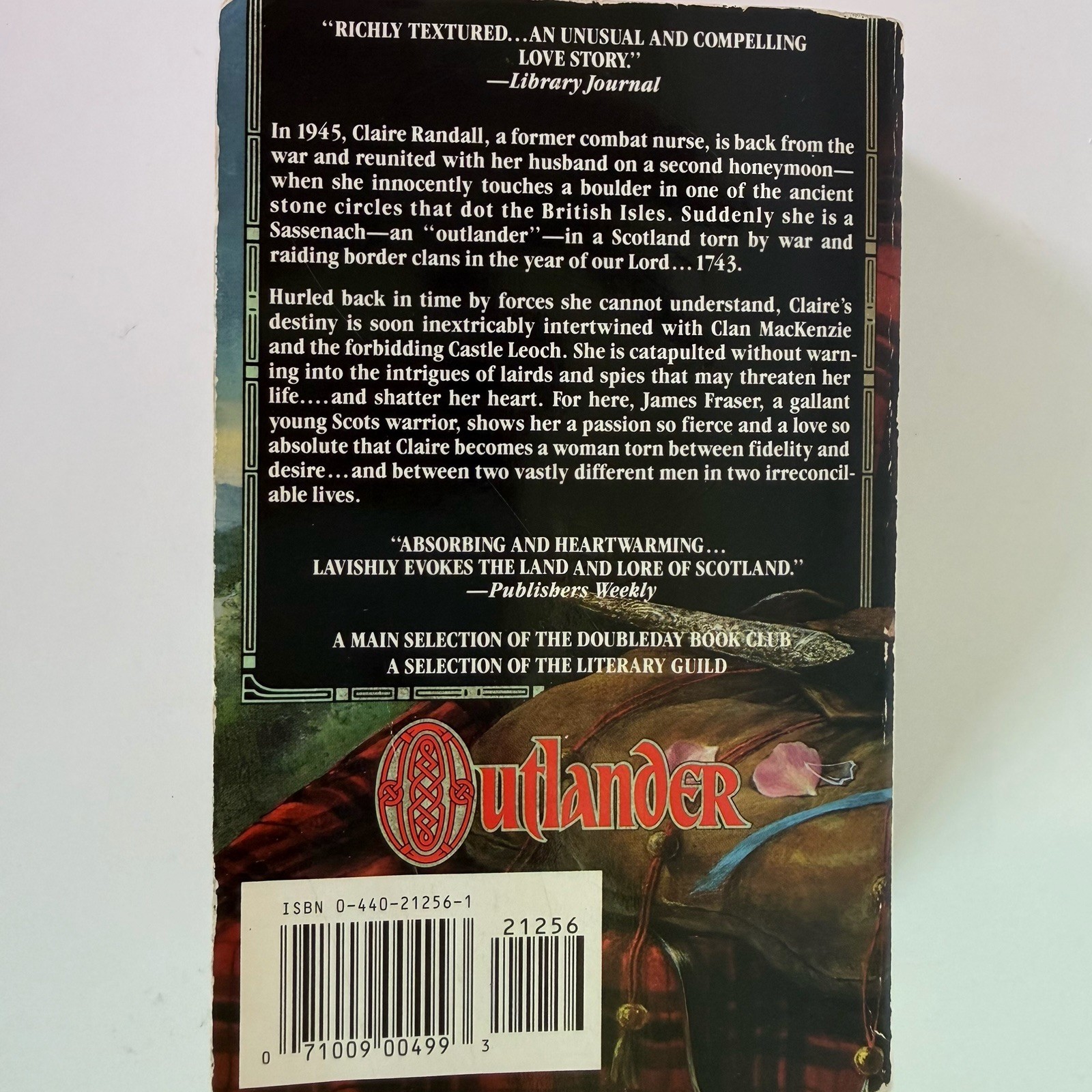 Outlander Paperback Book Diana Gabaldon 1st Edition 2nd Printing Dell 1992