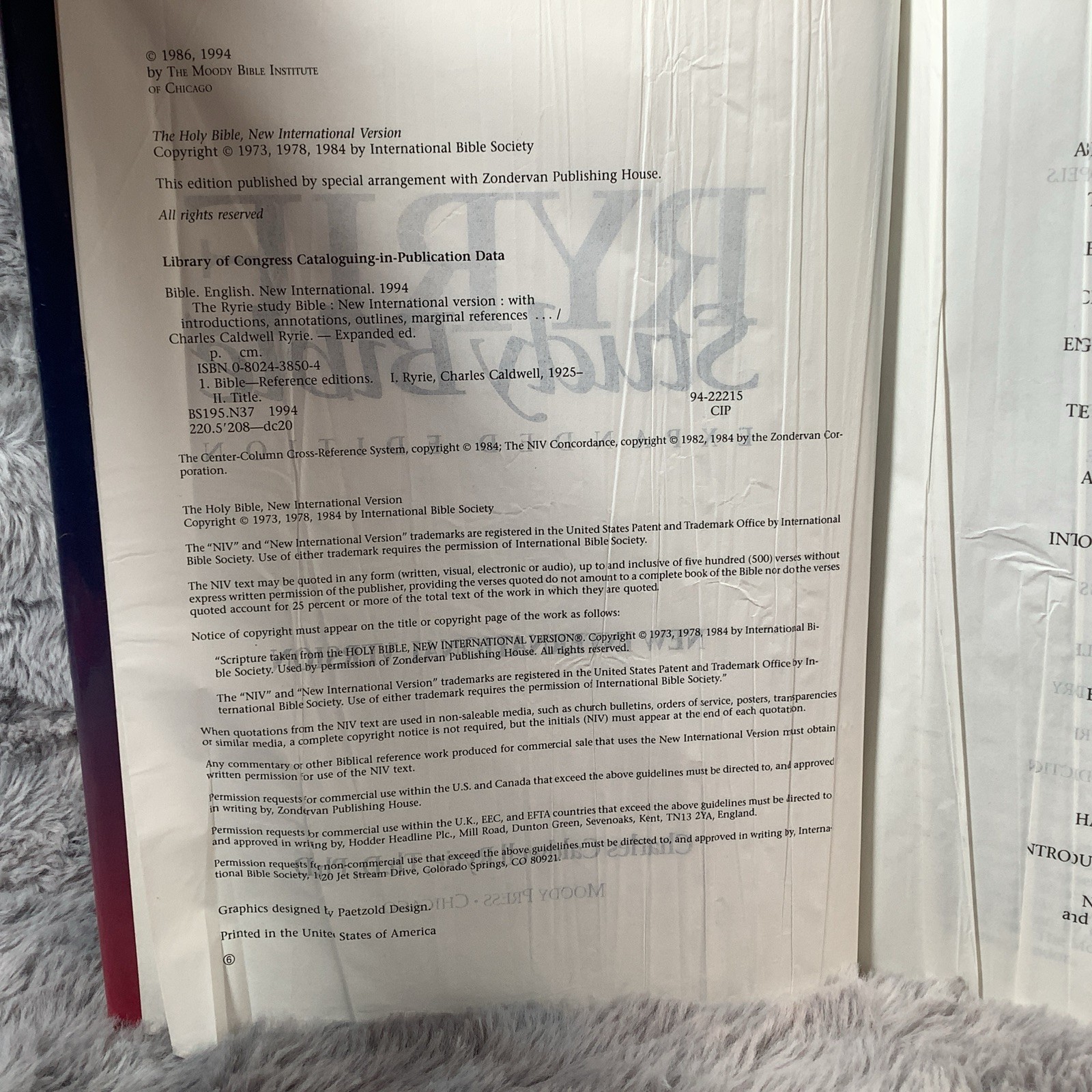 NIV Ryrie Study Bible 1994 Hardcover Text 1984 FREE SHIPPING