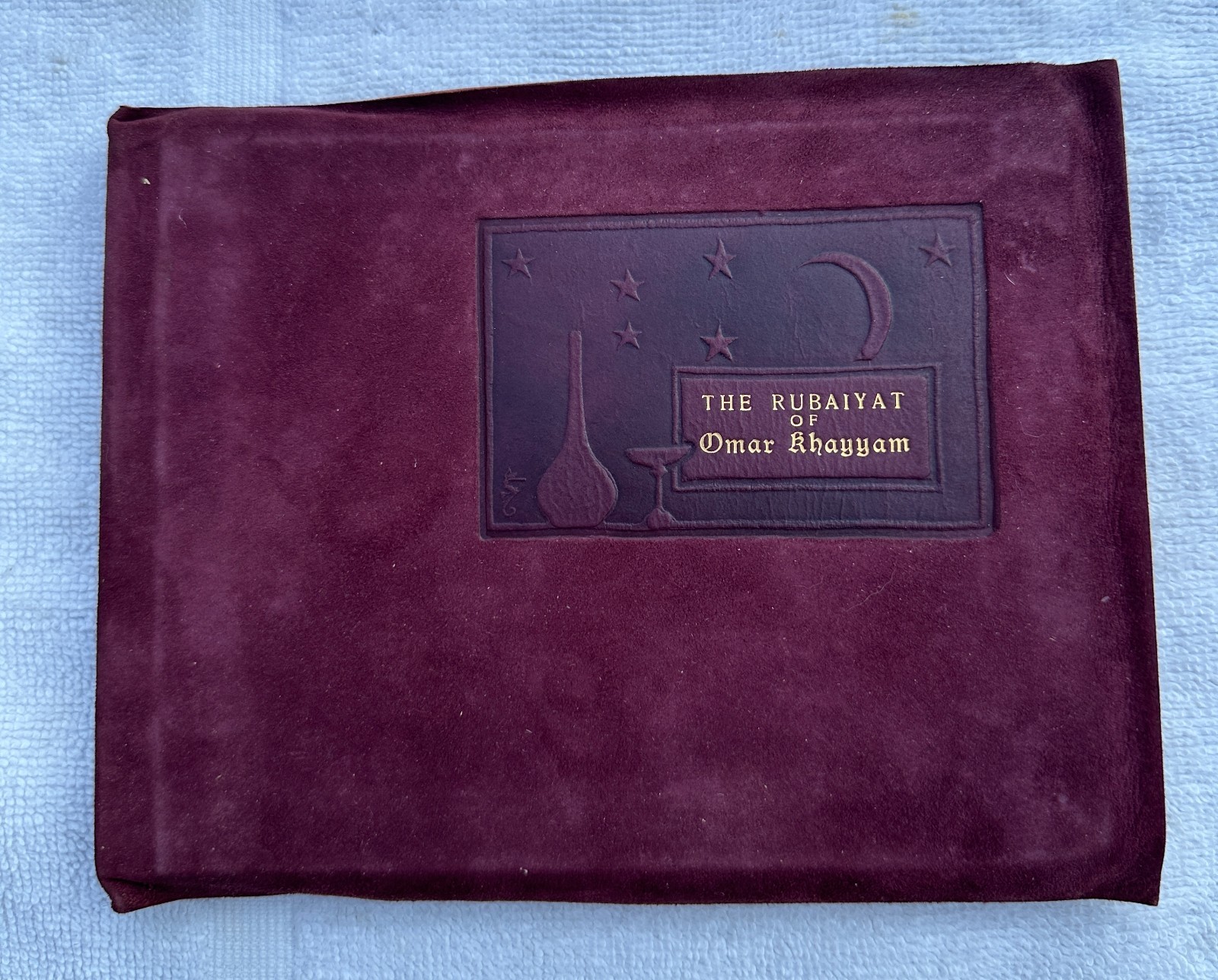 Vintage 1922 The Rubaiyat Of Omar Khayyam Suede Cover Book by Roycrofters w/ Box