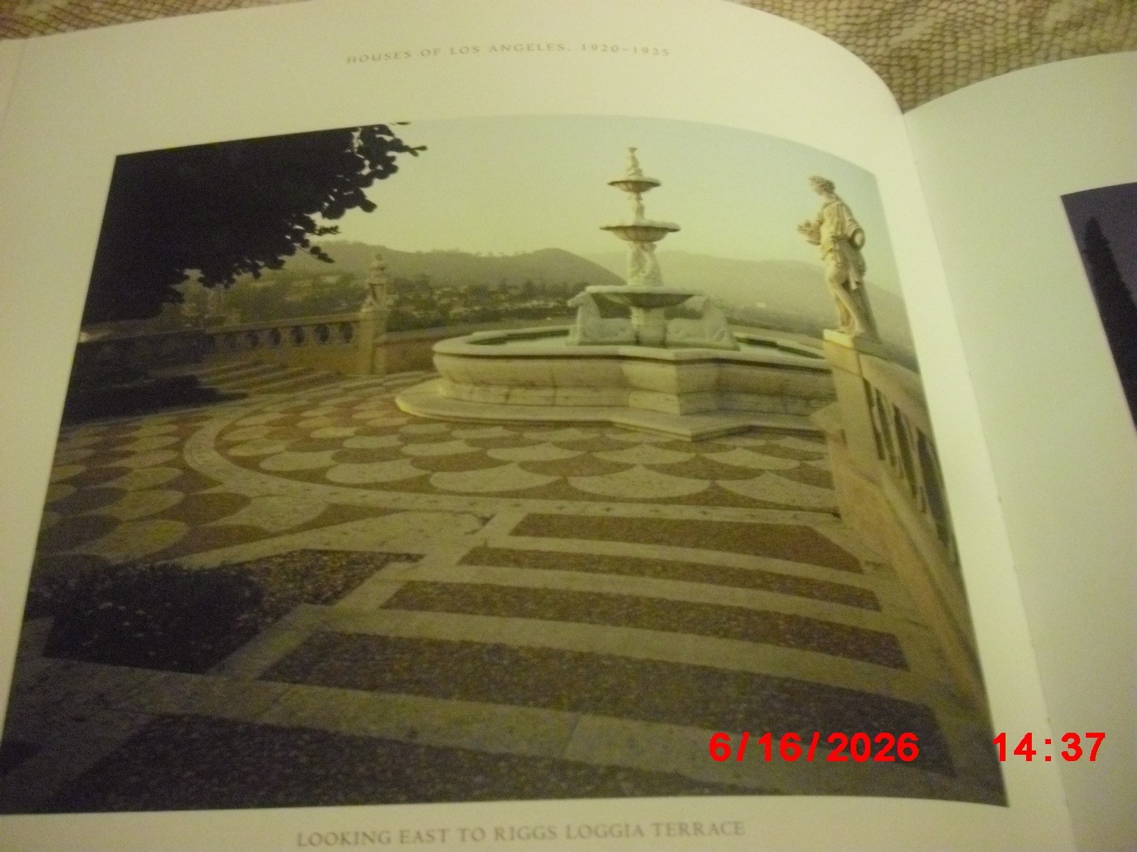 Houses of Los Angeles 1920 – 1935 (2007) SUN DAMAGE TO COVER, INSIDE BRAND NEW!