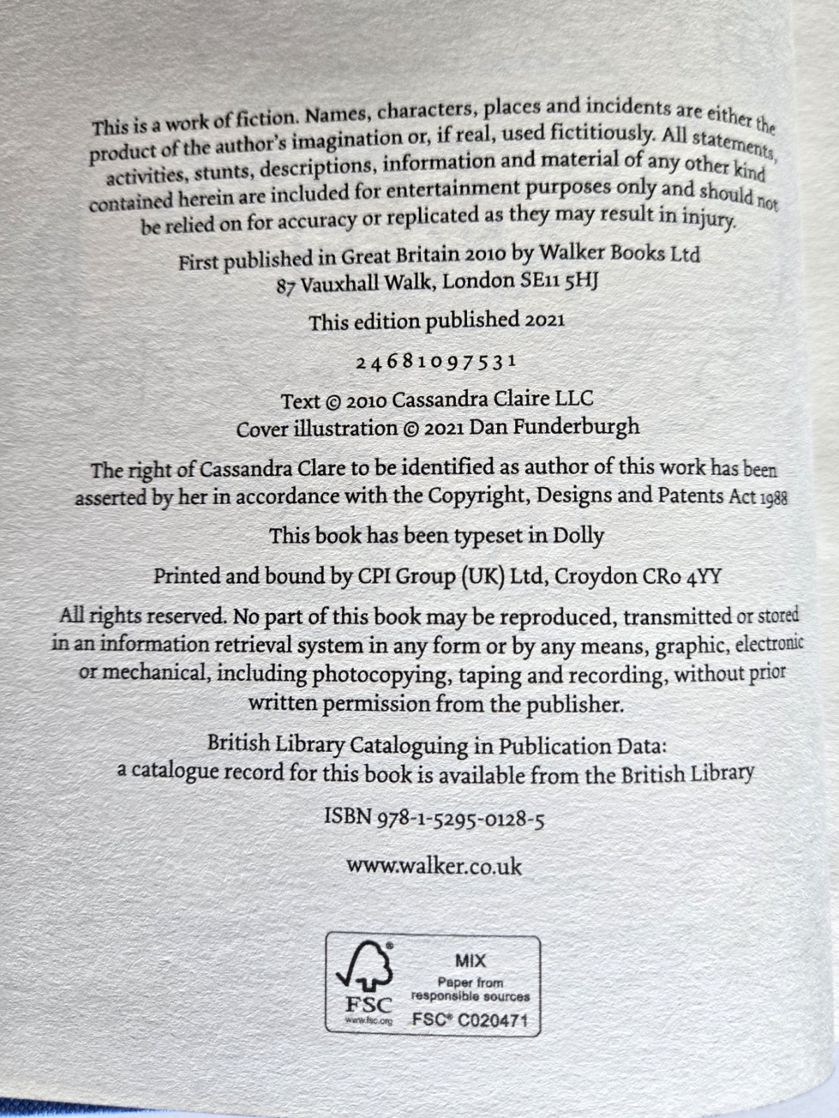 The Infernal Devices Box Set – Cassandra Clare HC (Stamp Signature) Sprayed Edge