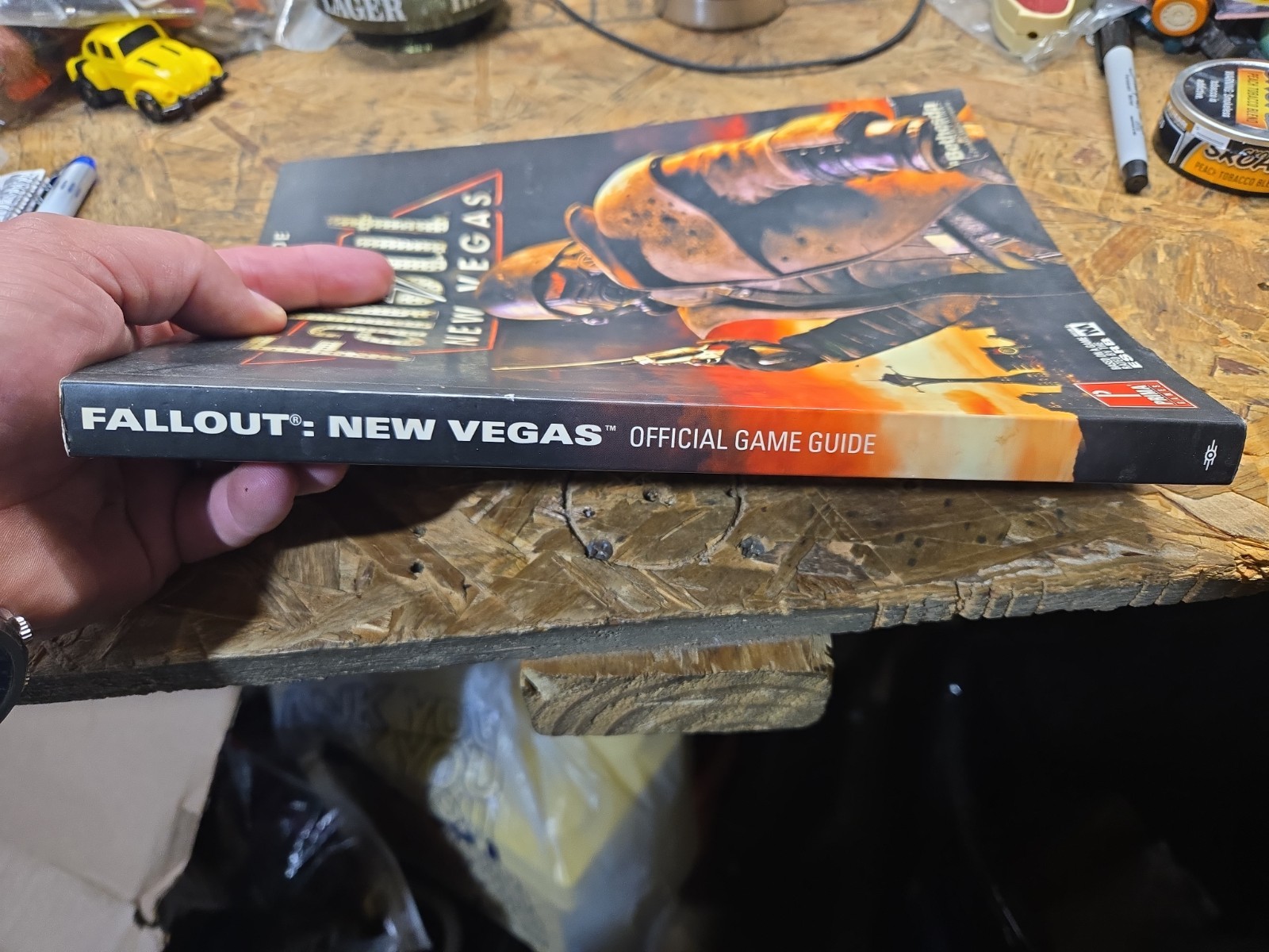 Fallout: New Vegas Official Game Guide by Prima Games Paperback 2010