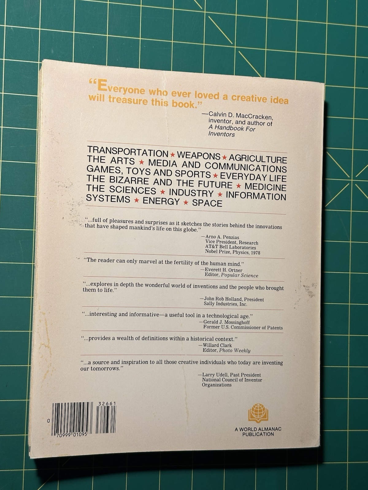 The World Almanac Book Of Inventions by Valerie-Anne Giscard d’Estaing