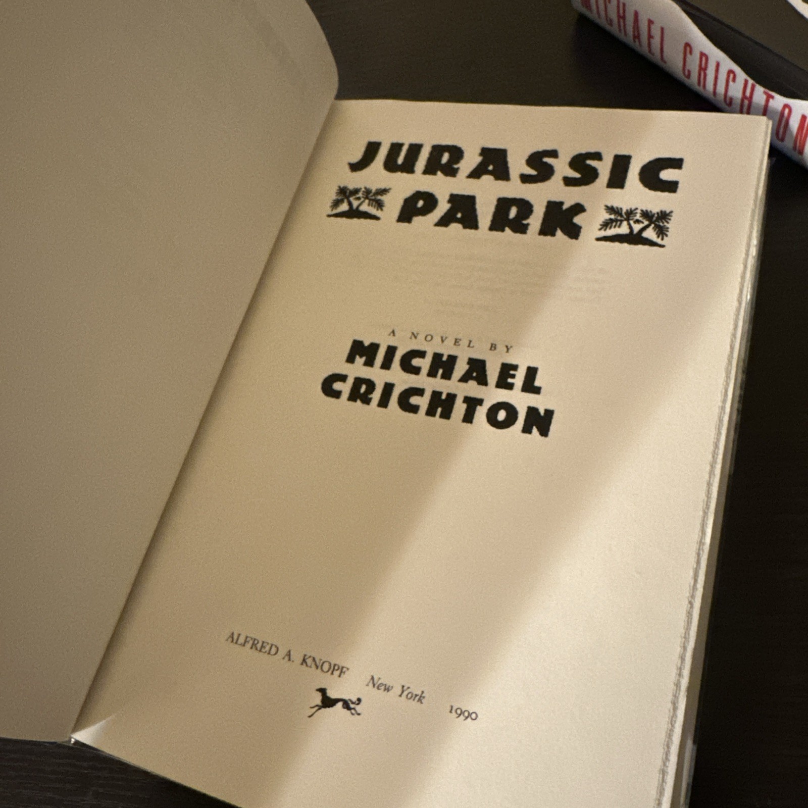 Jurassic Park & The Lost World : Michael Critchton Hardcover Set