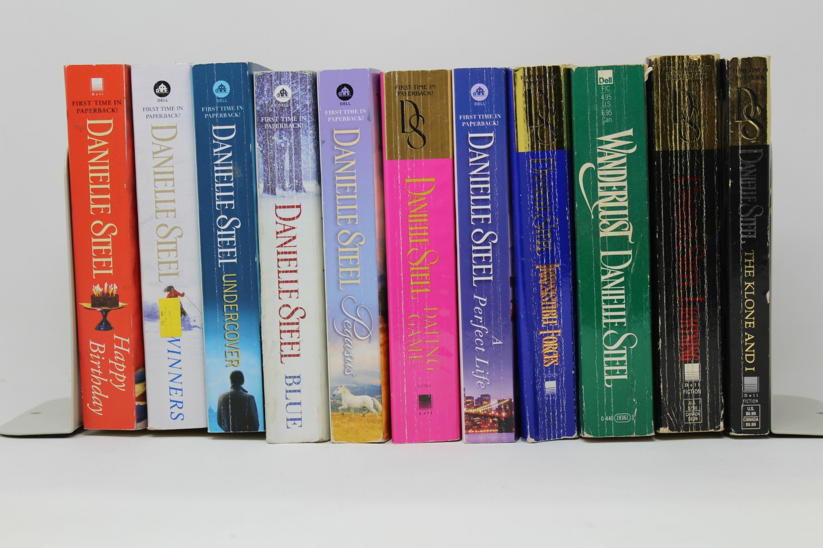 Lot of 10 Danielle Steel Romance Mass Market Paperback Books MIX