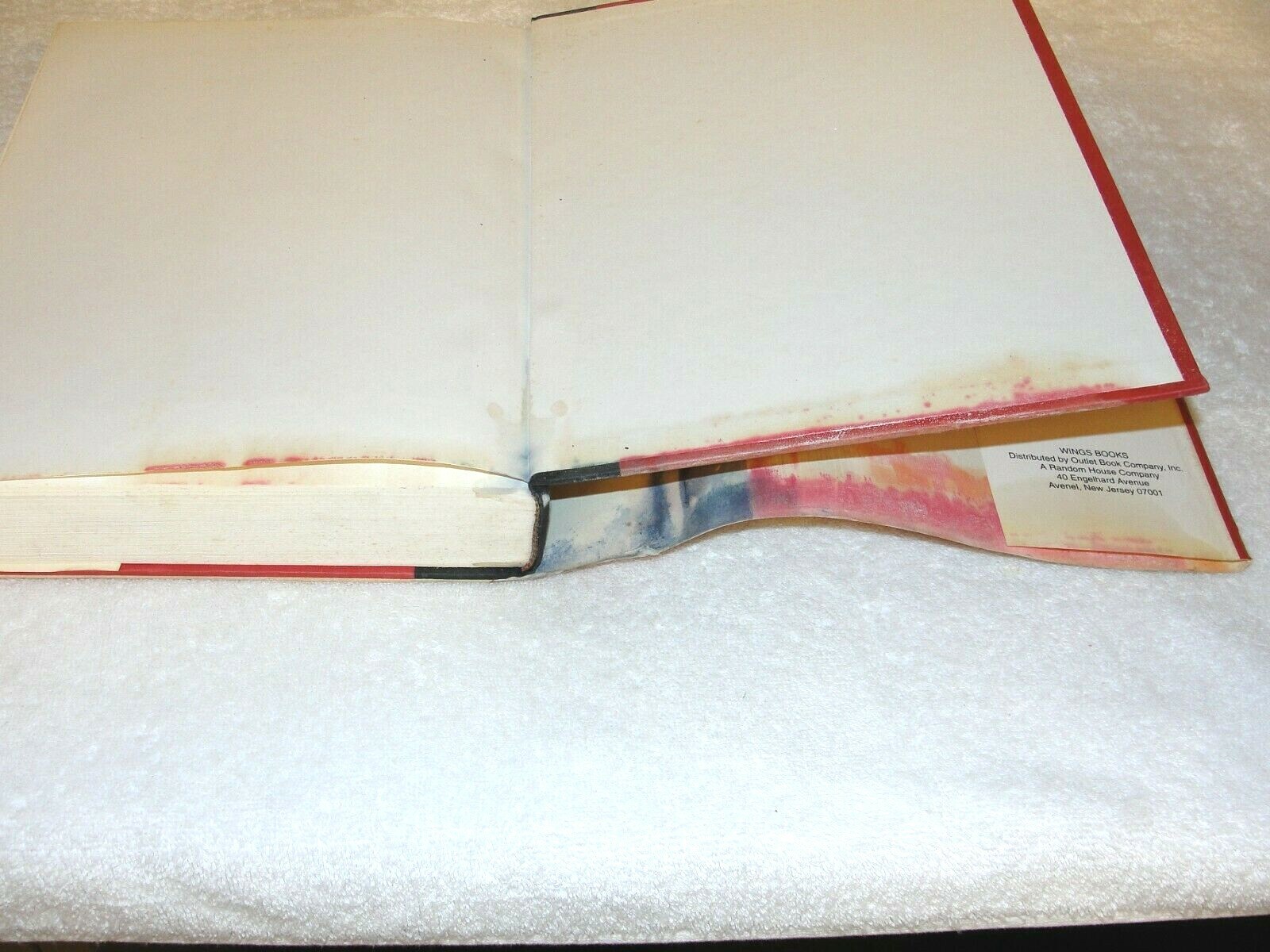 „Elvis His Life Fram A to Z“ Hardcover, 620 pages. By Fred Worth, Steve Tamerius