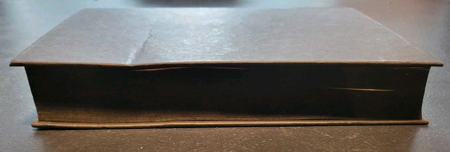 Fourth Wing — Rebecca Yarros — HC 2023 Limited Edition First Printing Hardcover