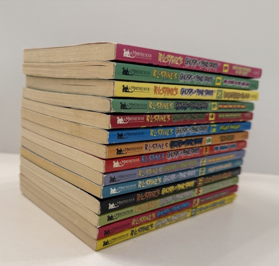 Lot of 14 Like New Vtg RL Stine Ghosts of Fear Street ppbs 13 are 1st print