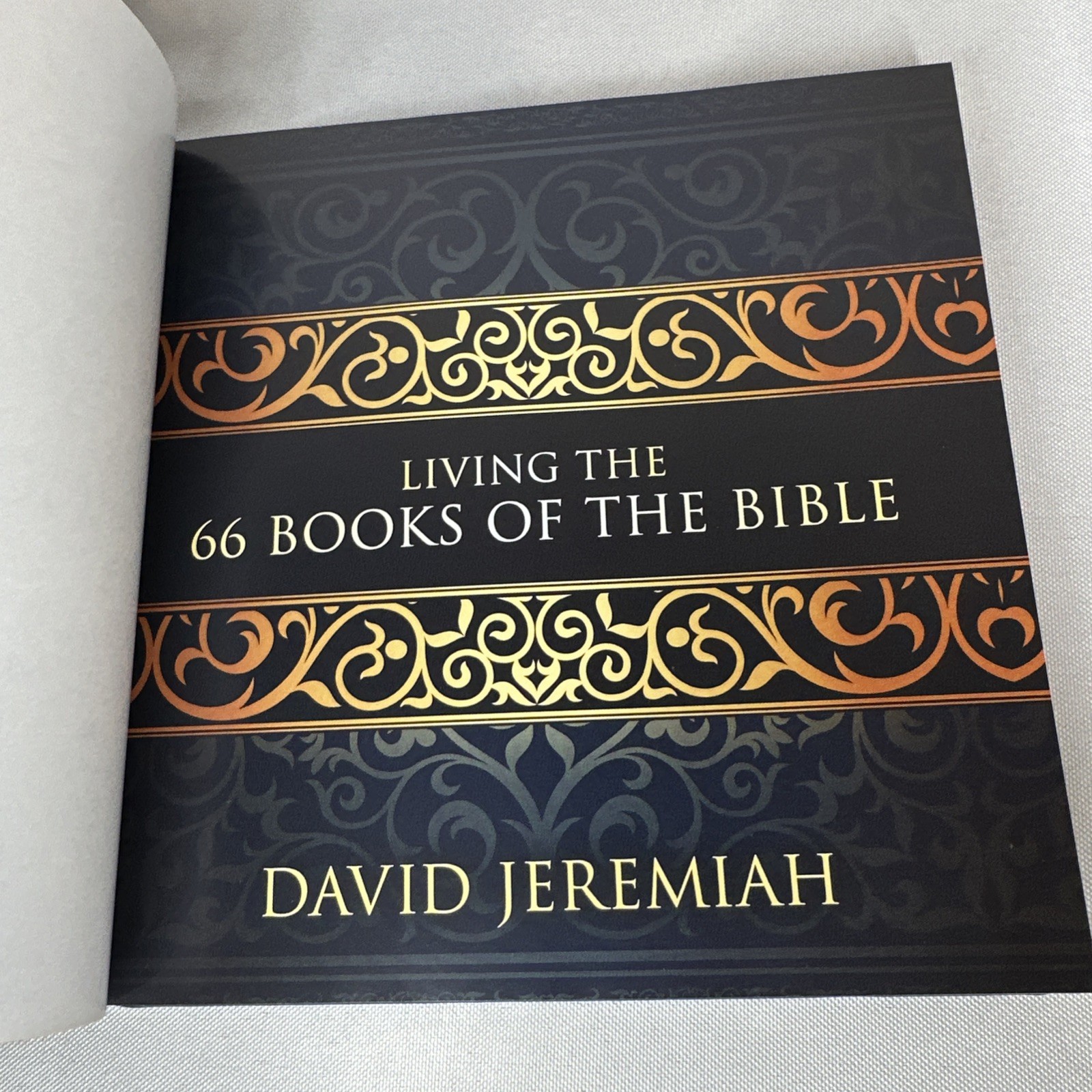Living The 66 Books Of The Bible By Dr. David Jeremiah Hardcover