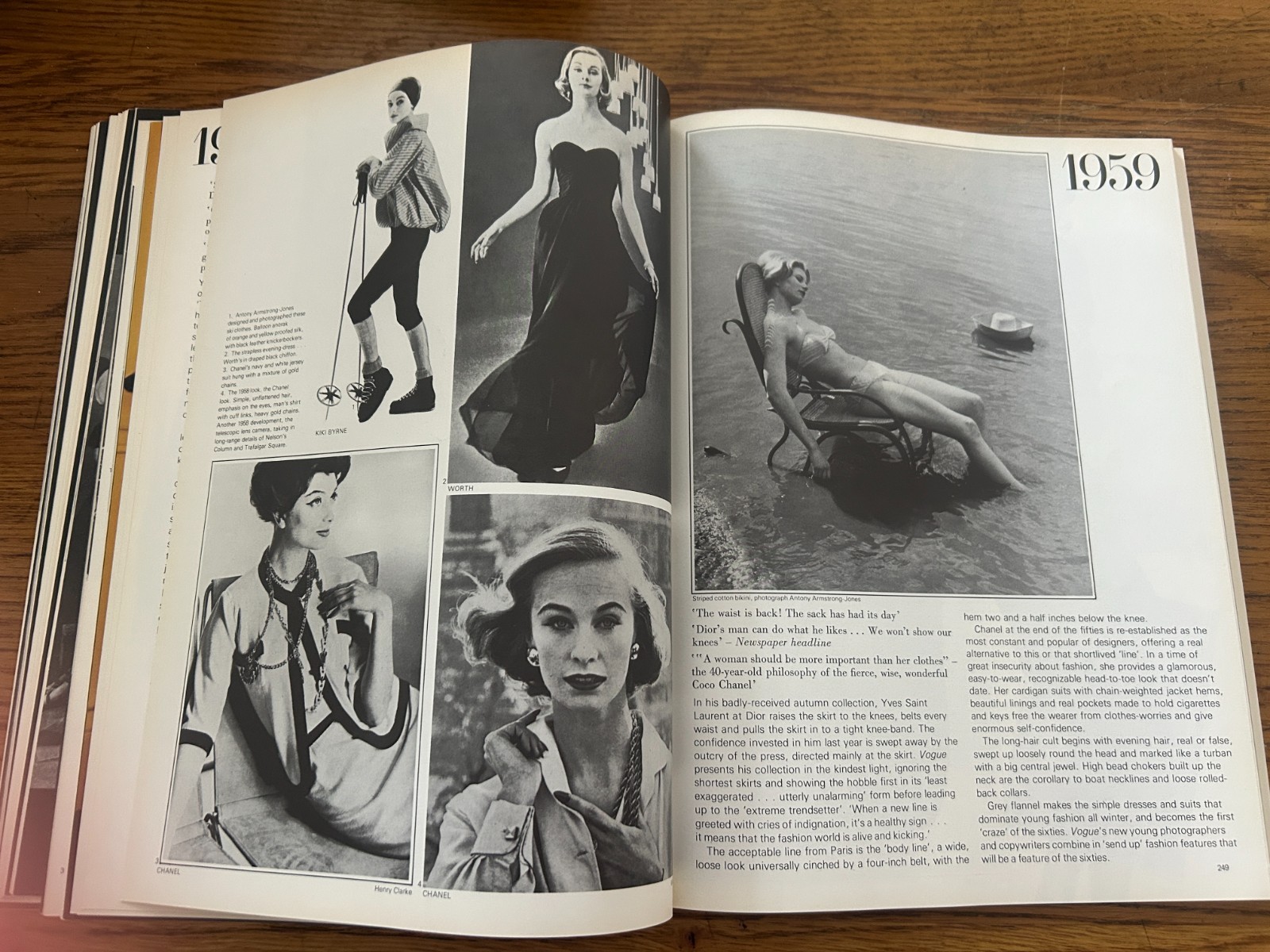 IN VOGUE- Sixty years of British Vogue – PENGUIN TPB (UK) 1978 344 Pages