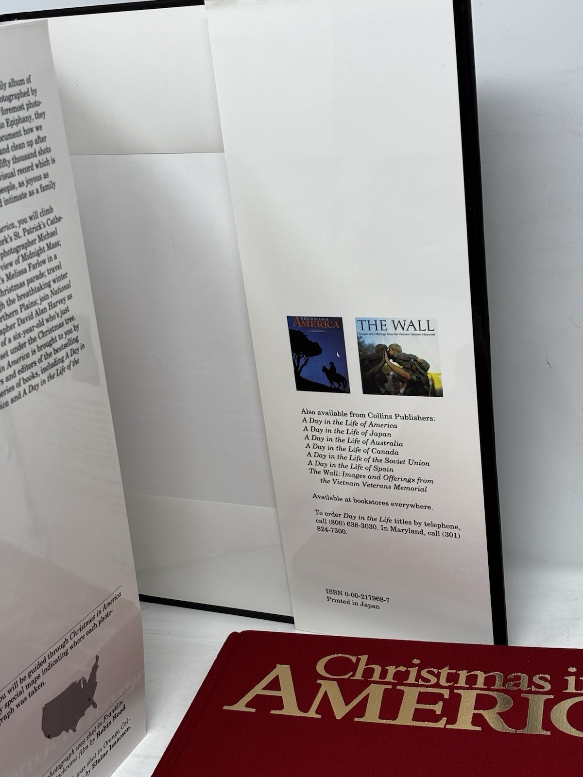 Christmas in America HC DJ 1988 15″ x 10 1/2″ x1″ 208 pgs Photos