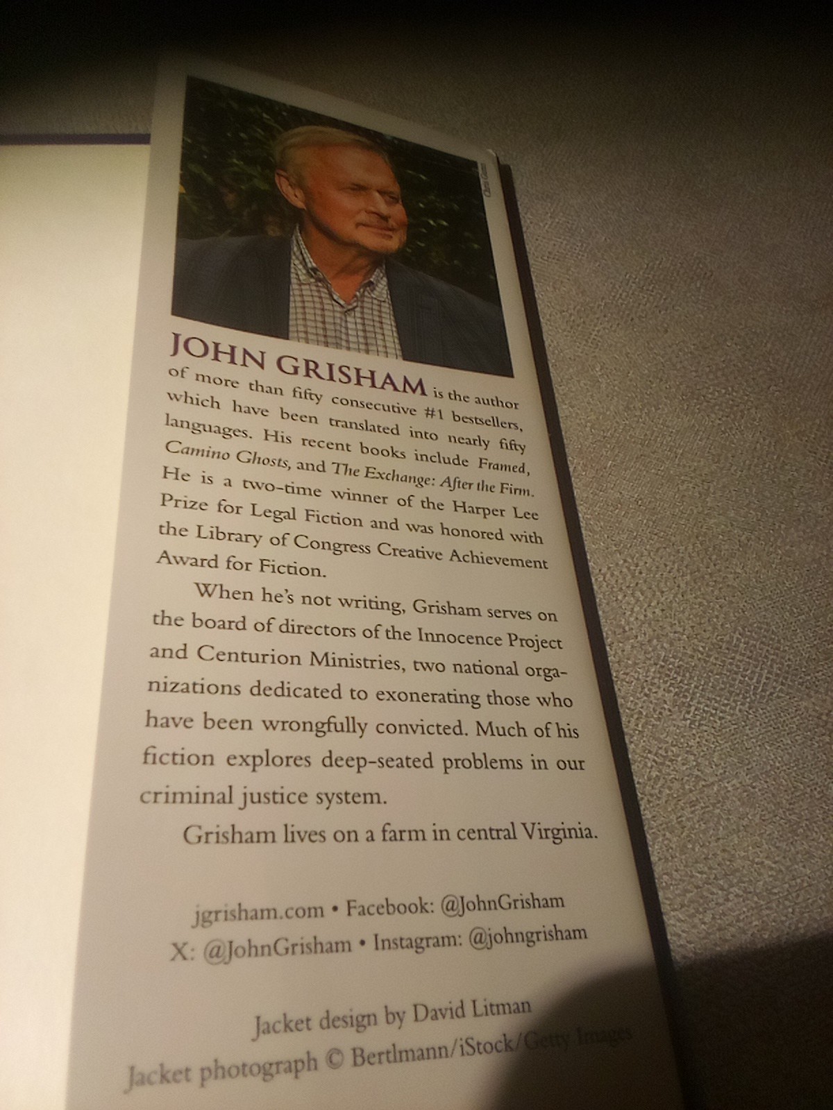John Grisham The Widow A Novel : Simon Latch Is A Lawyer..Suspect?