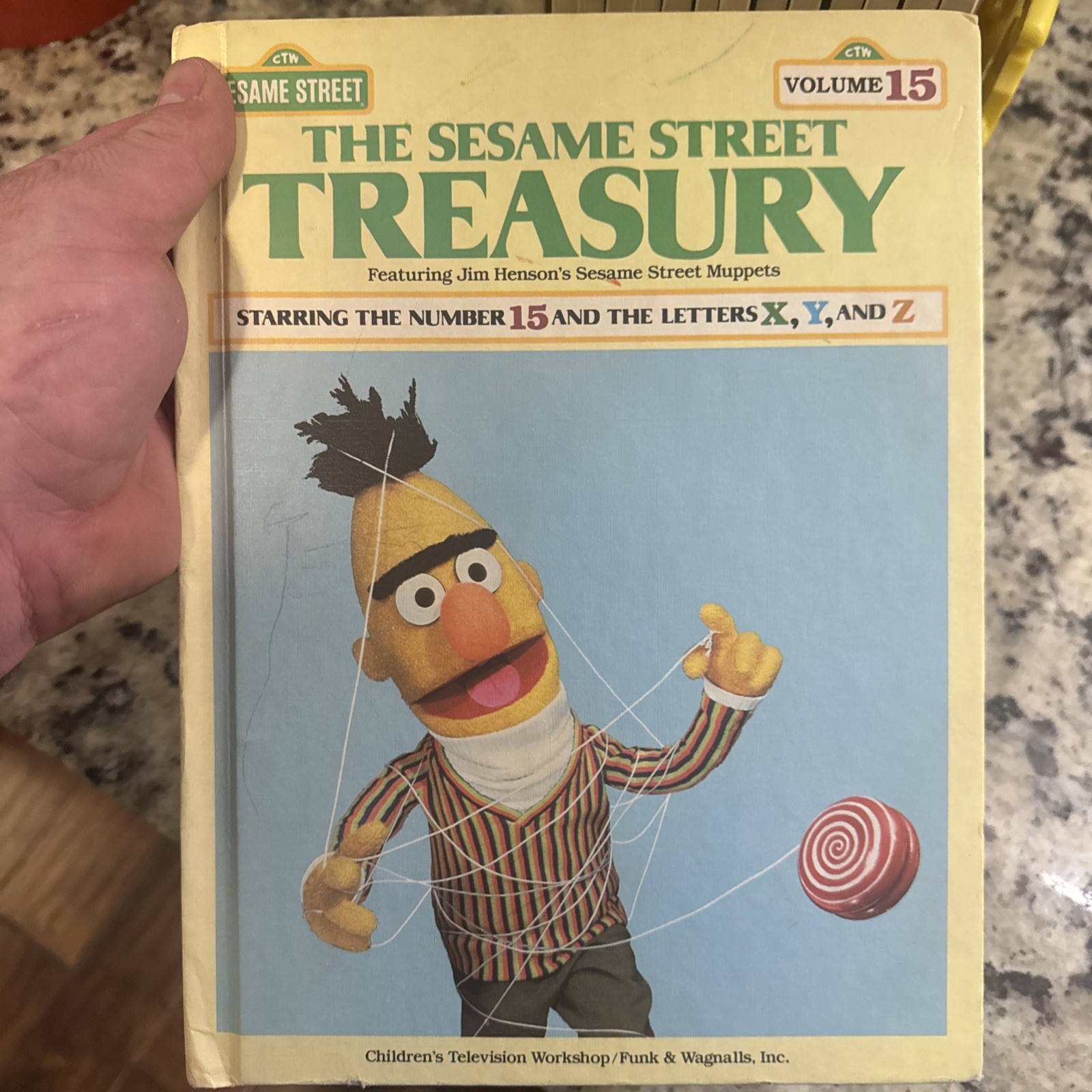 Complete Sesame Street Treasury Set 1-15 w/ Big Bird Holder 1983 CTW Books
