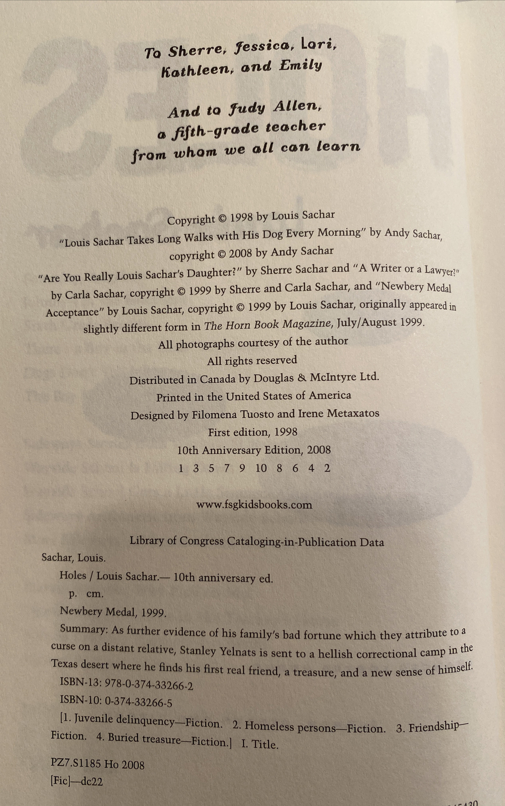 Holes: 10th Anniversary Edition with Bonus Material by Louis Sachar