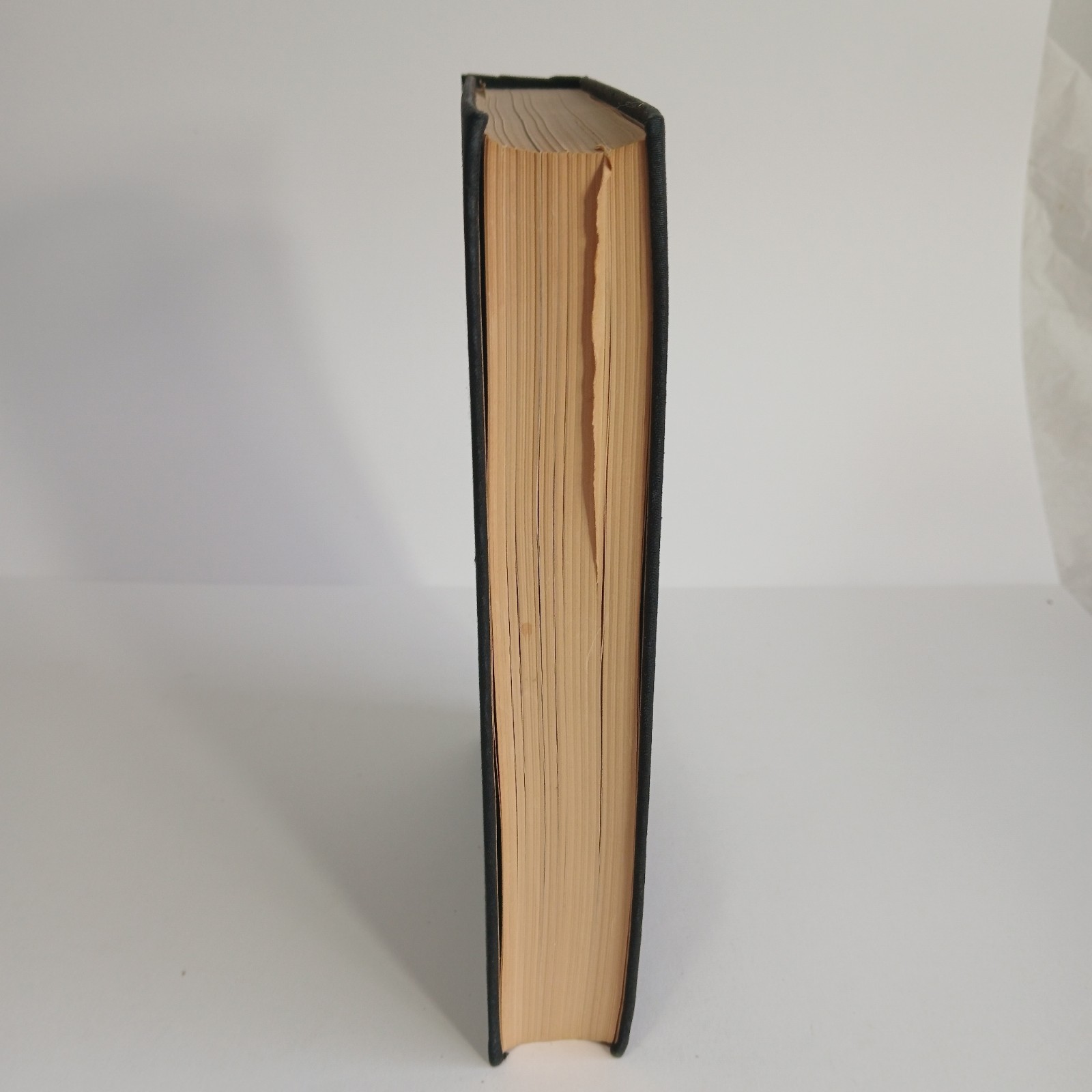 The Guns of August Barbara W. Tuchman Hardcover 1962 Macmillan Company Book Club