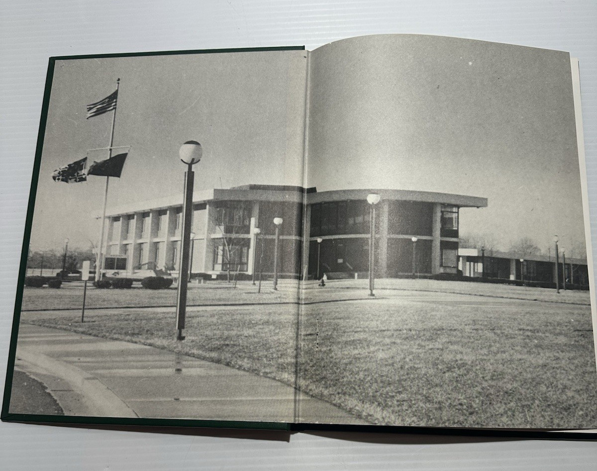 4 early Chesapeake College Yearbooks Wye Mills, Maryland Skipjacks 1972 73 74 75