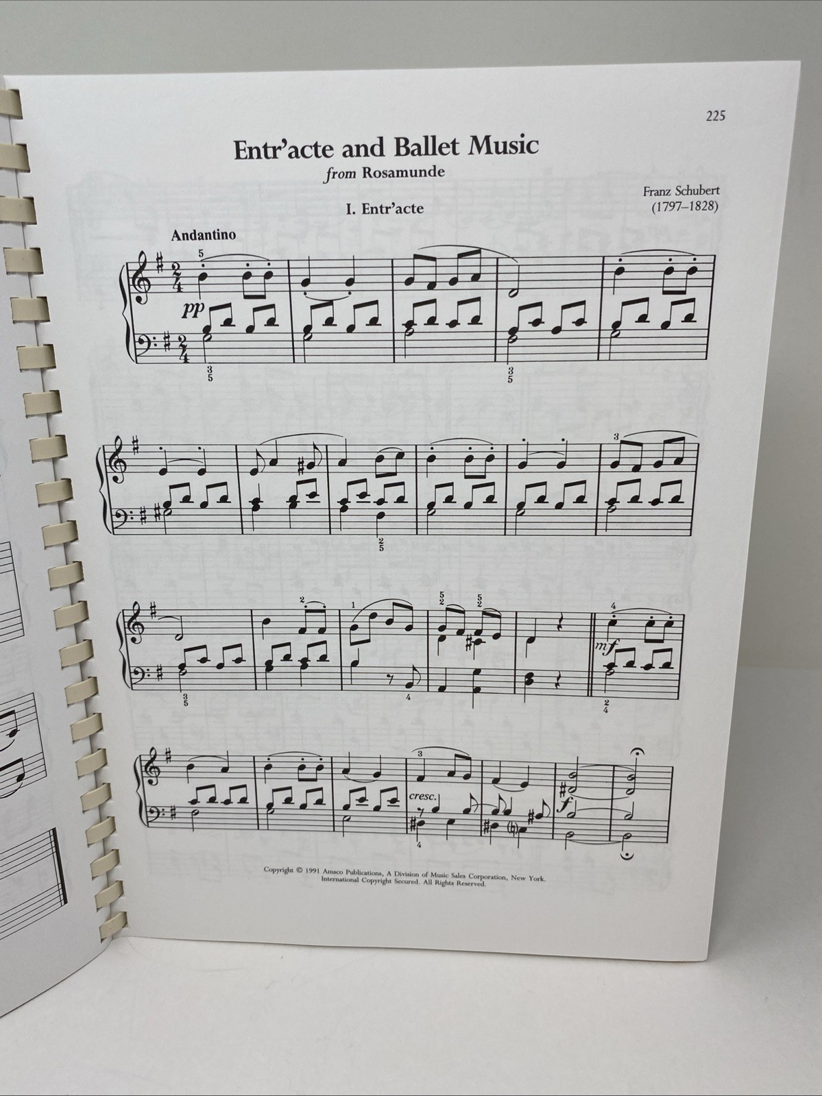 Library of Easy Piano Classics by Amsco – Plastic Comb Binding – Clean Pages