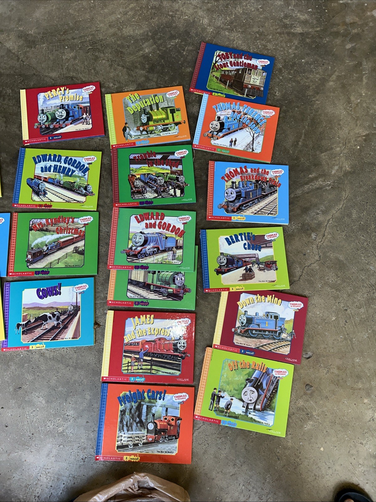 Lot of 2002 THOMAS (The Tank Engine) AND FRIENDS 2 in 1 Books, Scholastic