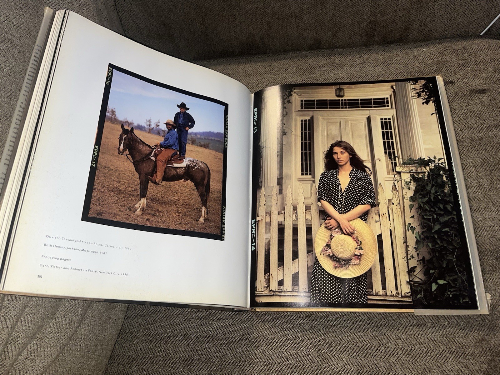 Annie Leibovitz Photographs 1970-1990 1st First Edition Hardcover + Dust Jacket