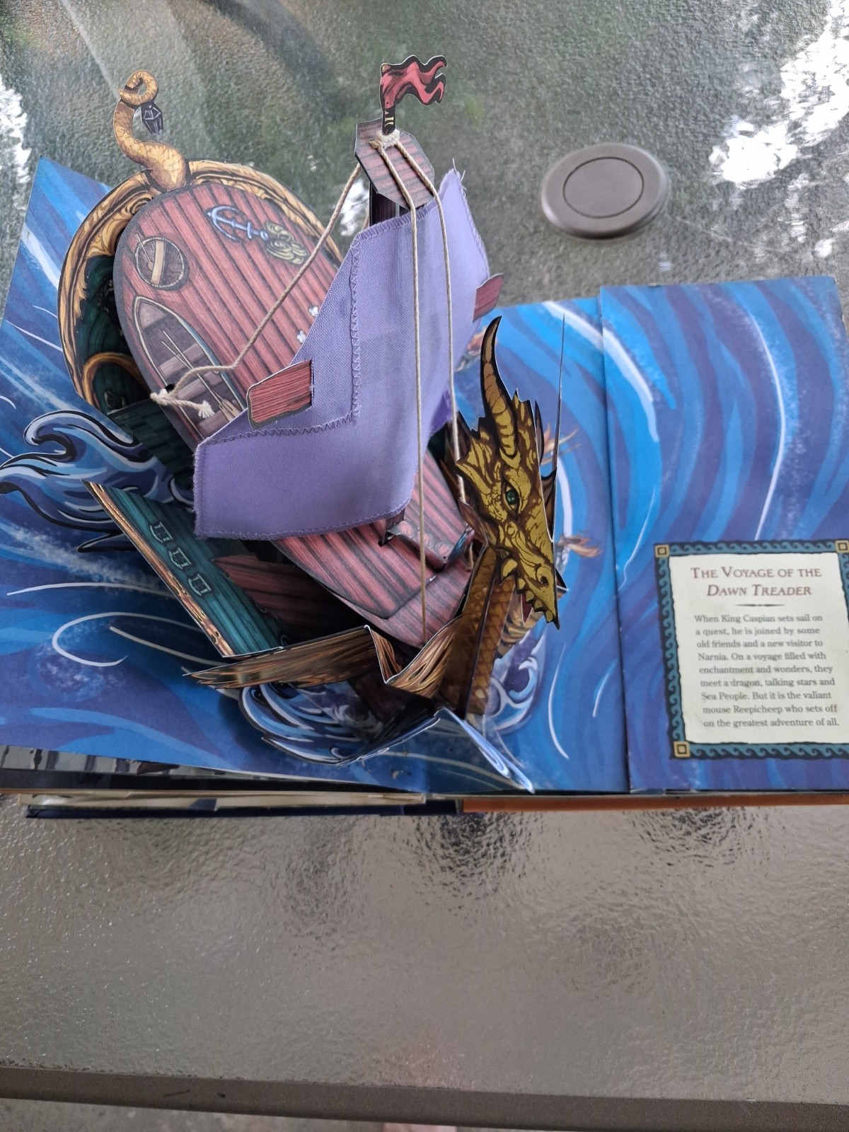 Chronicles of Narnia Pop-Up Book 2007 Hardcover Based on C.S. Lewis Fantasy Kids