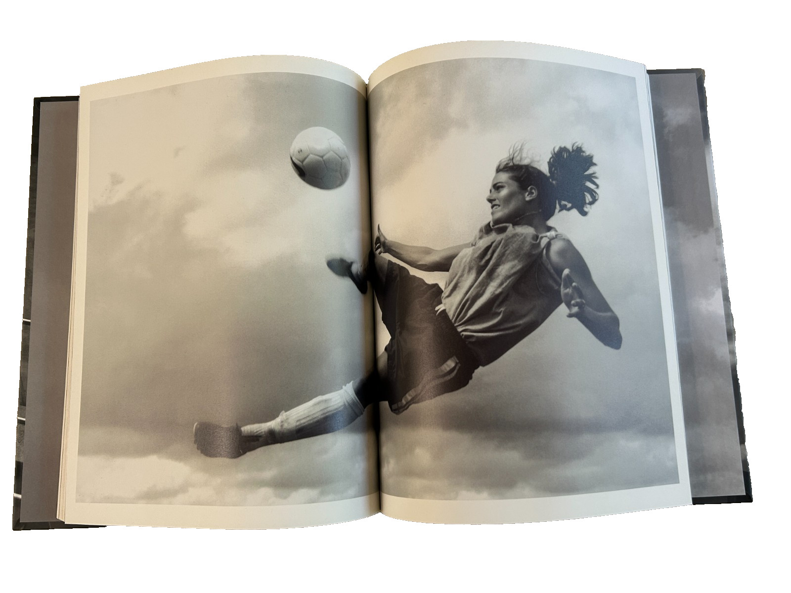 OLYMPIC PORTRAITS – HC – by Annie Leibovitz – The Beauty of Human Motion