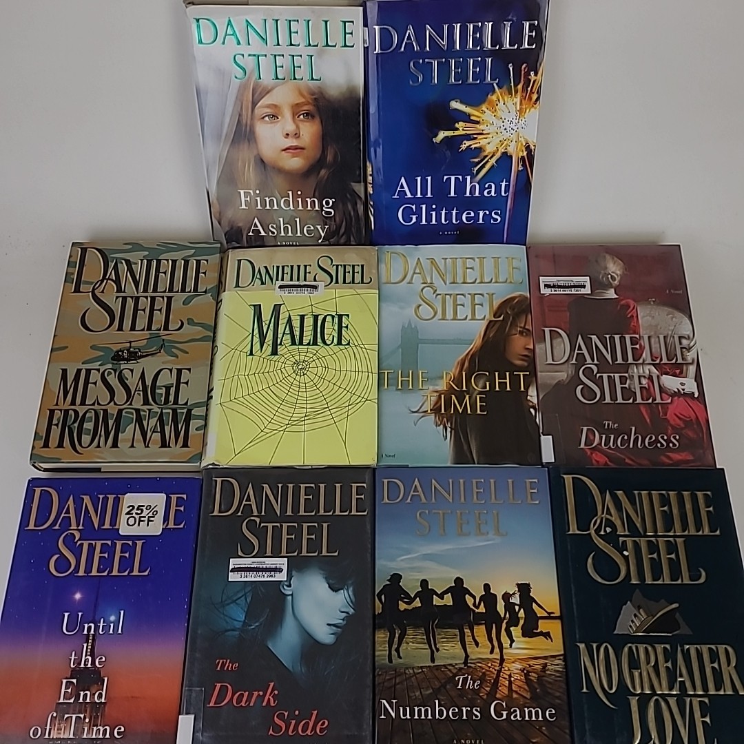 Danielle Steel Hardcover Lot of 10 RANDOM HC DJ No Duplicates FREE SHIPPING