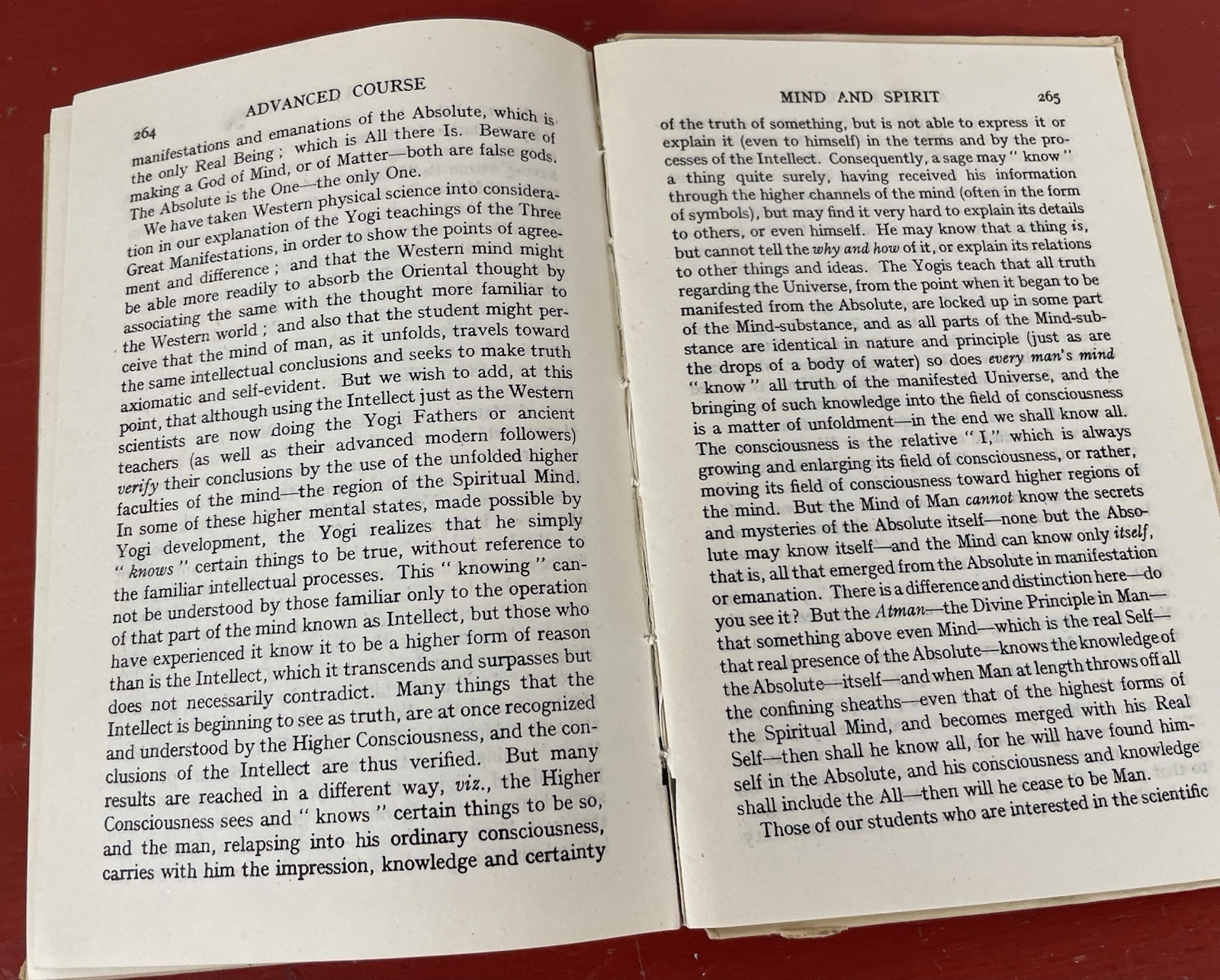 Advanced Course in Yogi Philosophy and Oriental Occultism Yogi Ramacharaka 1966