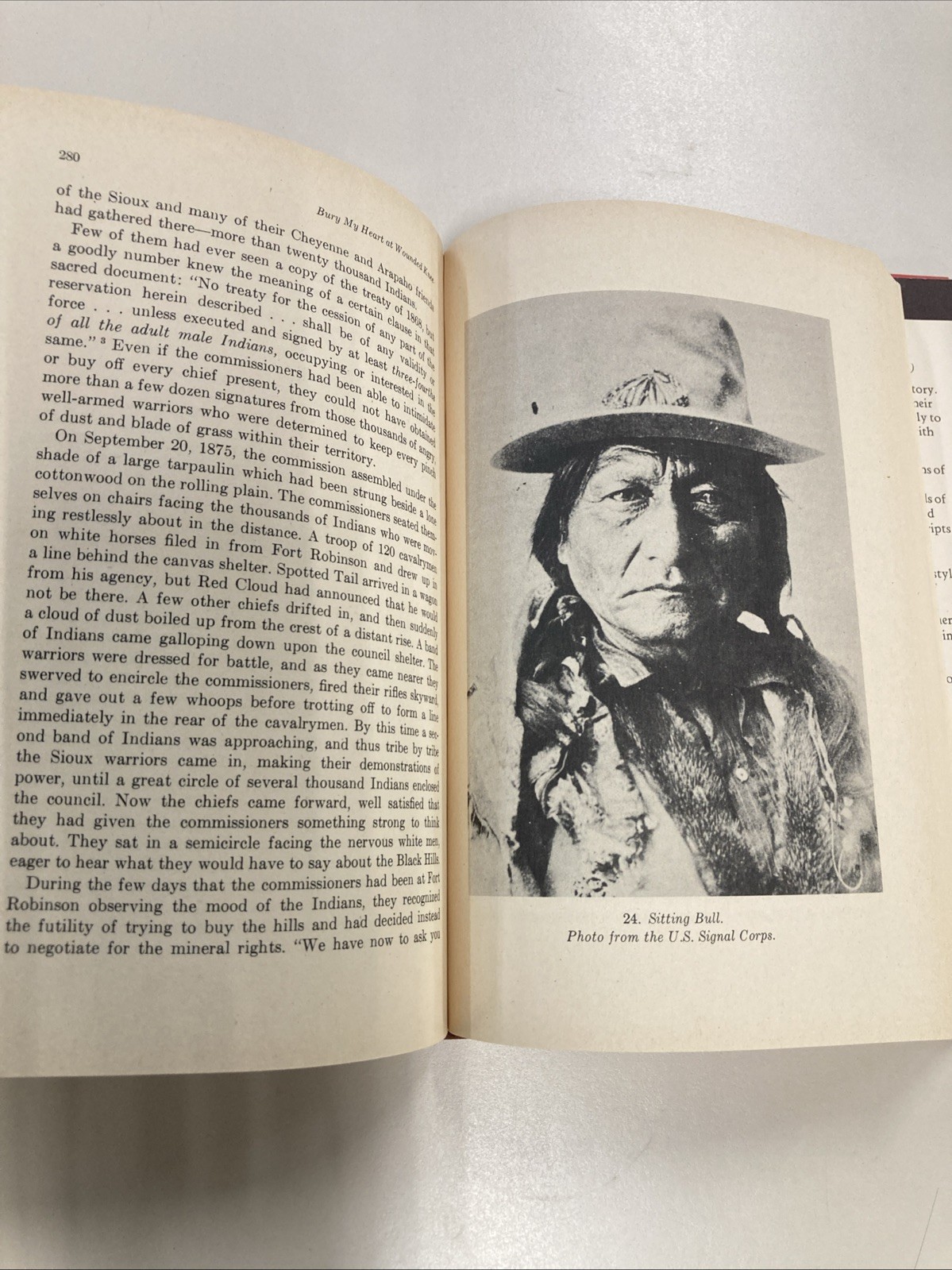 Bury My Heart At Wounded Knee HC DJ Dee Brown 1991 Owl Books Very Good