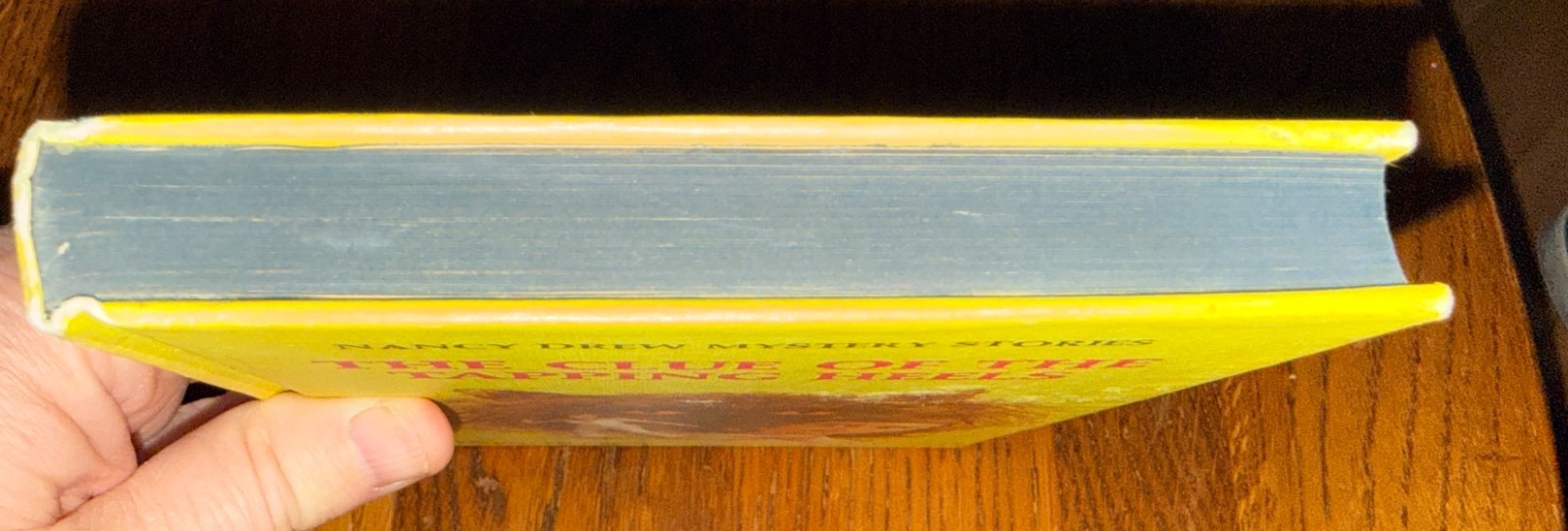 Nancy Drew #16 The Clue of the Tapping Heels 1969 White Endpapers