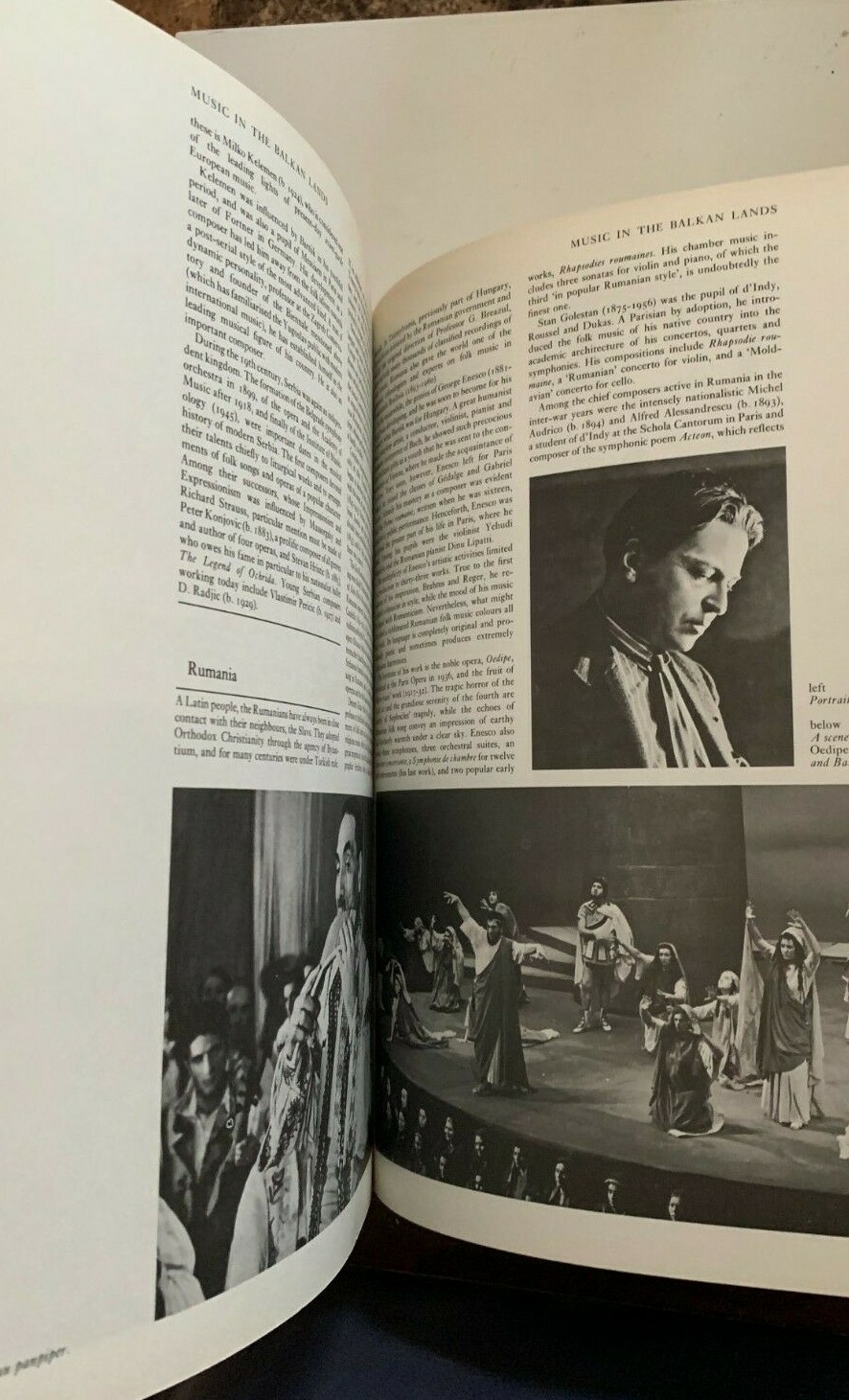The Larousse Encyclopedia of Music By Geoffrey Hindley 1978 US 578 Pages