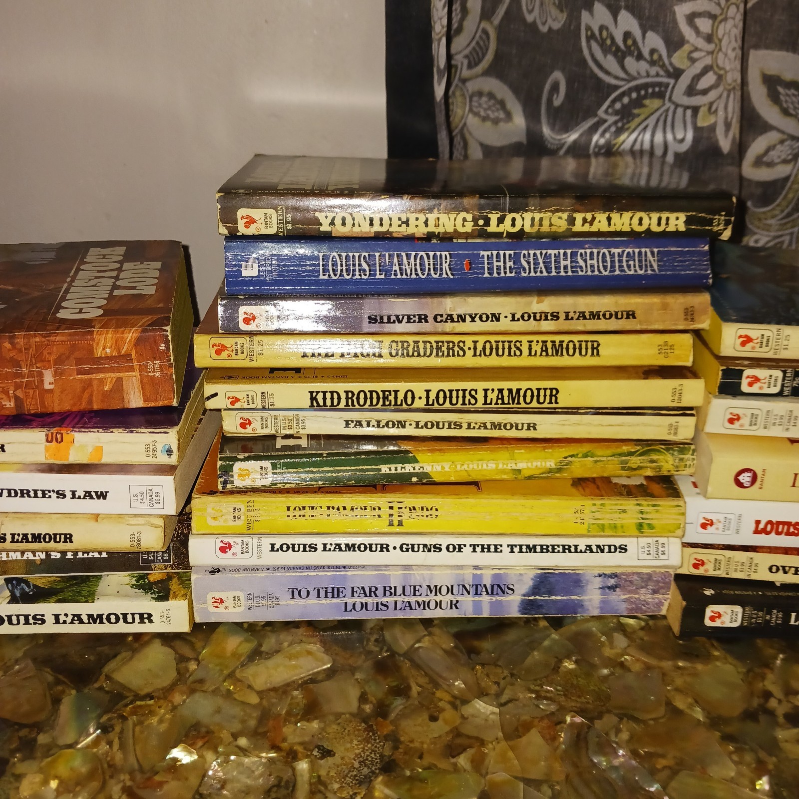 Louis L’Amour Western Book Lot 20 Paperbacks Cowboy Novels Vintage