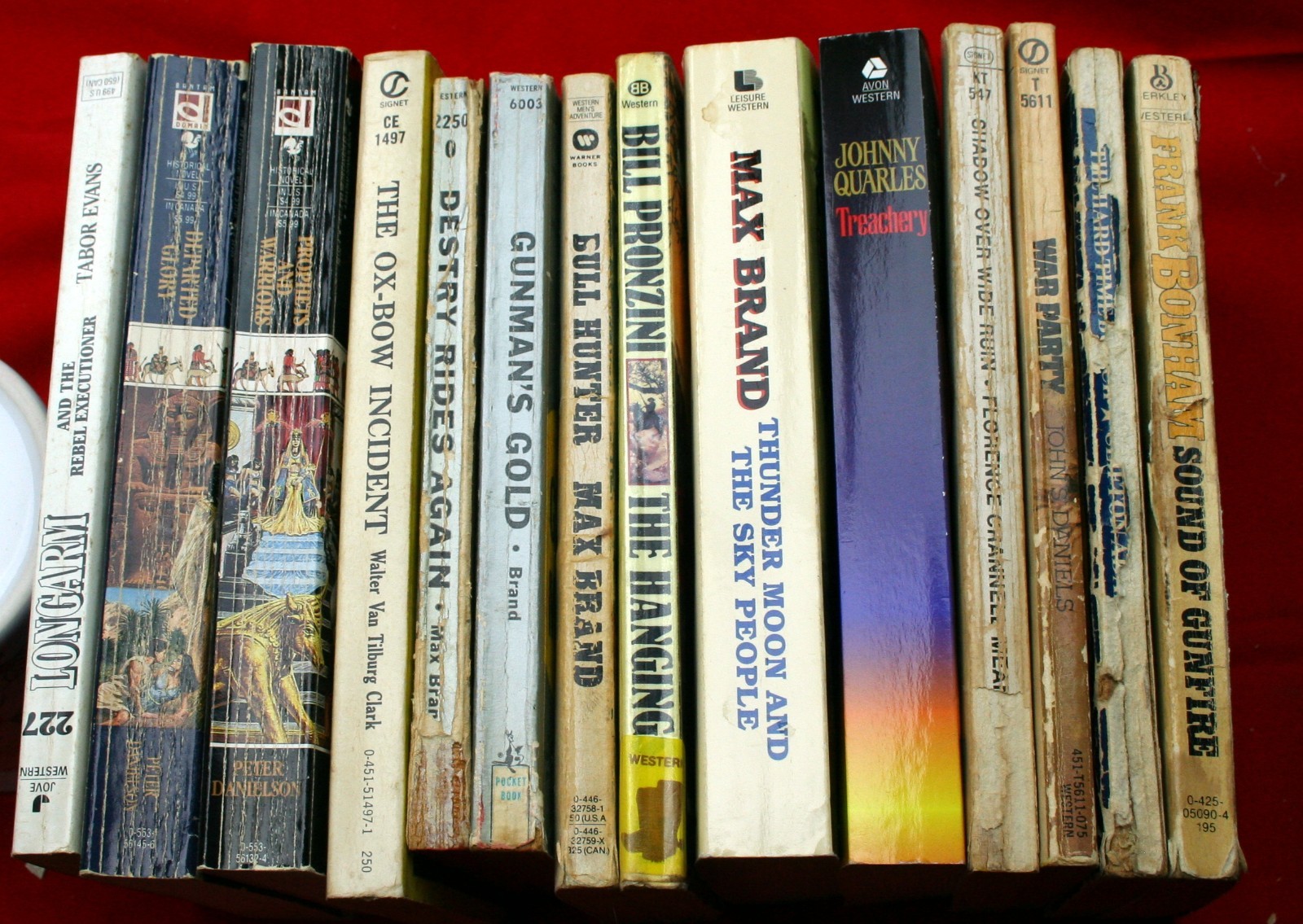 CHOICE Louis L’Amour mixed lot SACKETTS~SHORT STORIES~FRONTIER~PHILLIPINES
