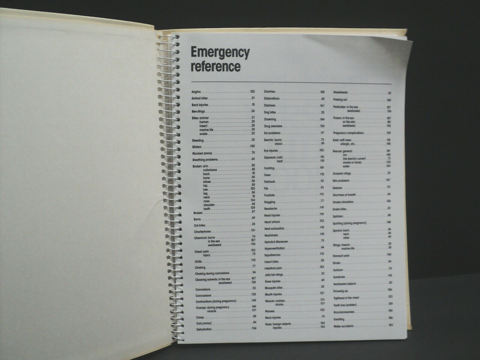 Johnson & Johnson First Aid Book, 1985 Hard Cover 174 Pages