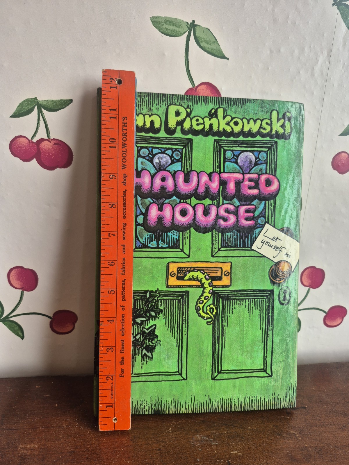 PAIR Jan Pienkowski Vtg Hardcover Pop-up Books Haunted House 1979, Robot 1981