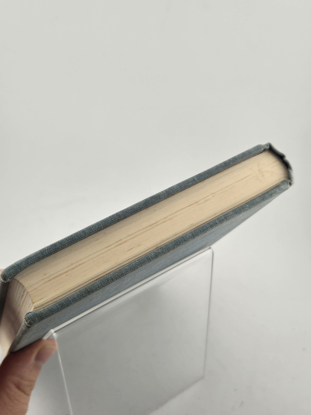 CASTLE IN THE SEA—THE MACNEIL OF BARRA (1964) UK HARDCOVER W/DJ—190 PAGES VGC