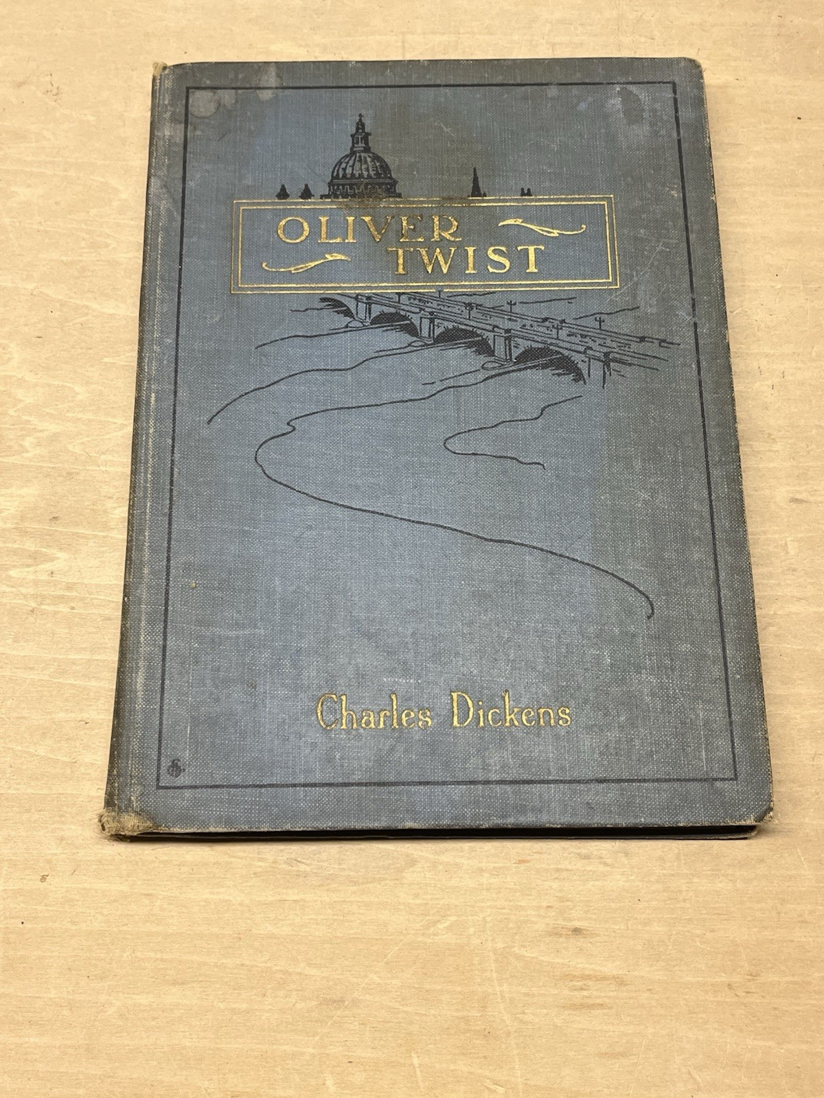 Oliver Twist by Charles Dickens (Young Readers‘ Edition) HC