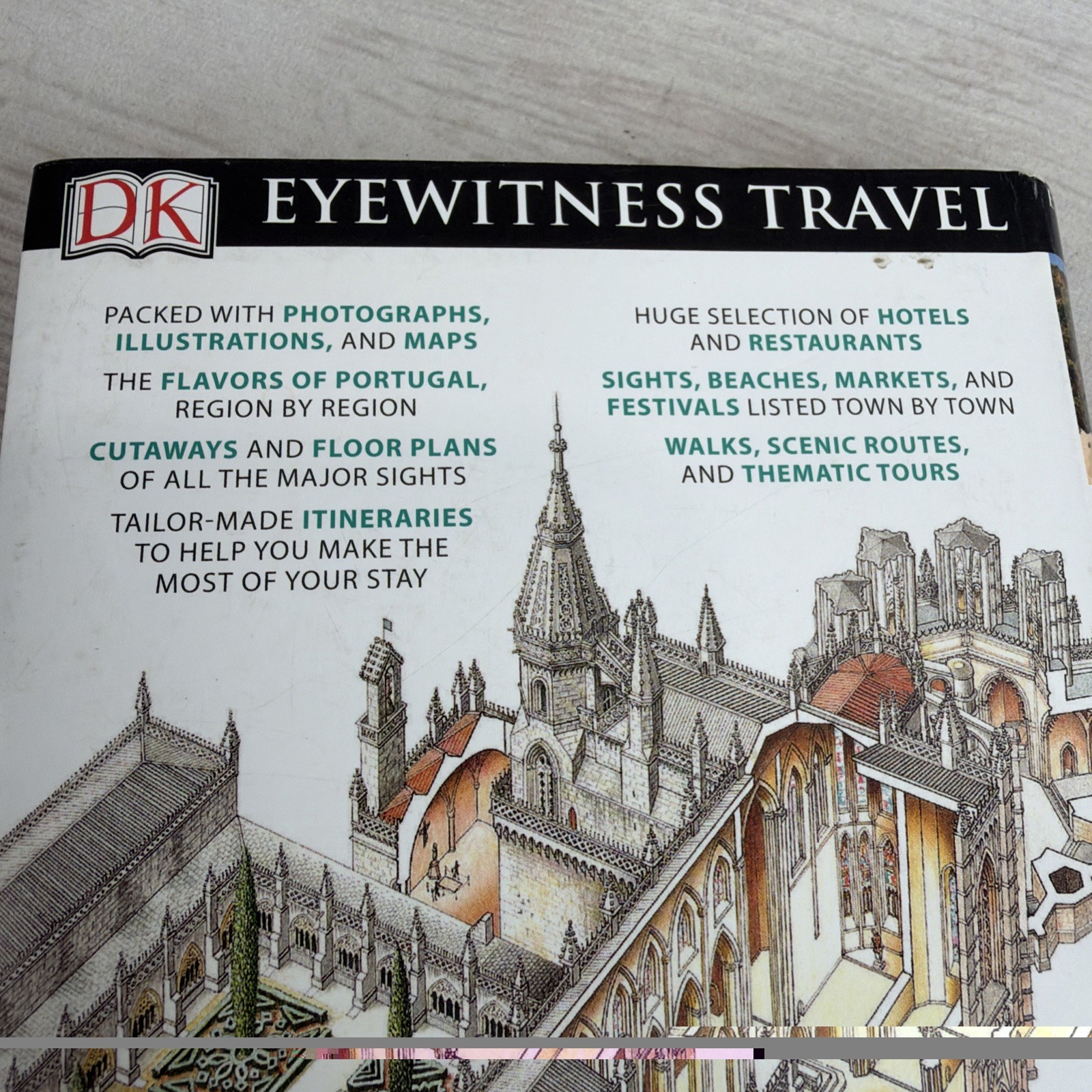DK Eyewitness Travel Guide: Portugal – Flexibound – VERY GOOD Free Shipping!