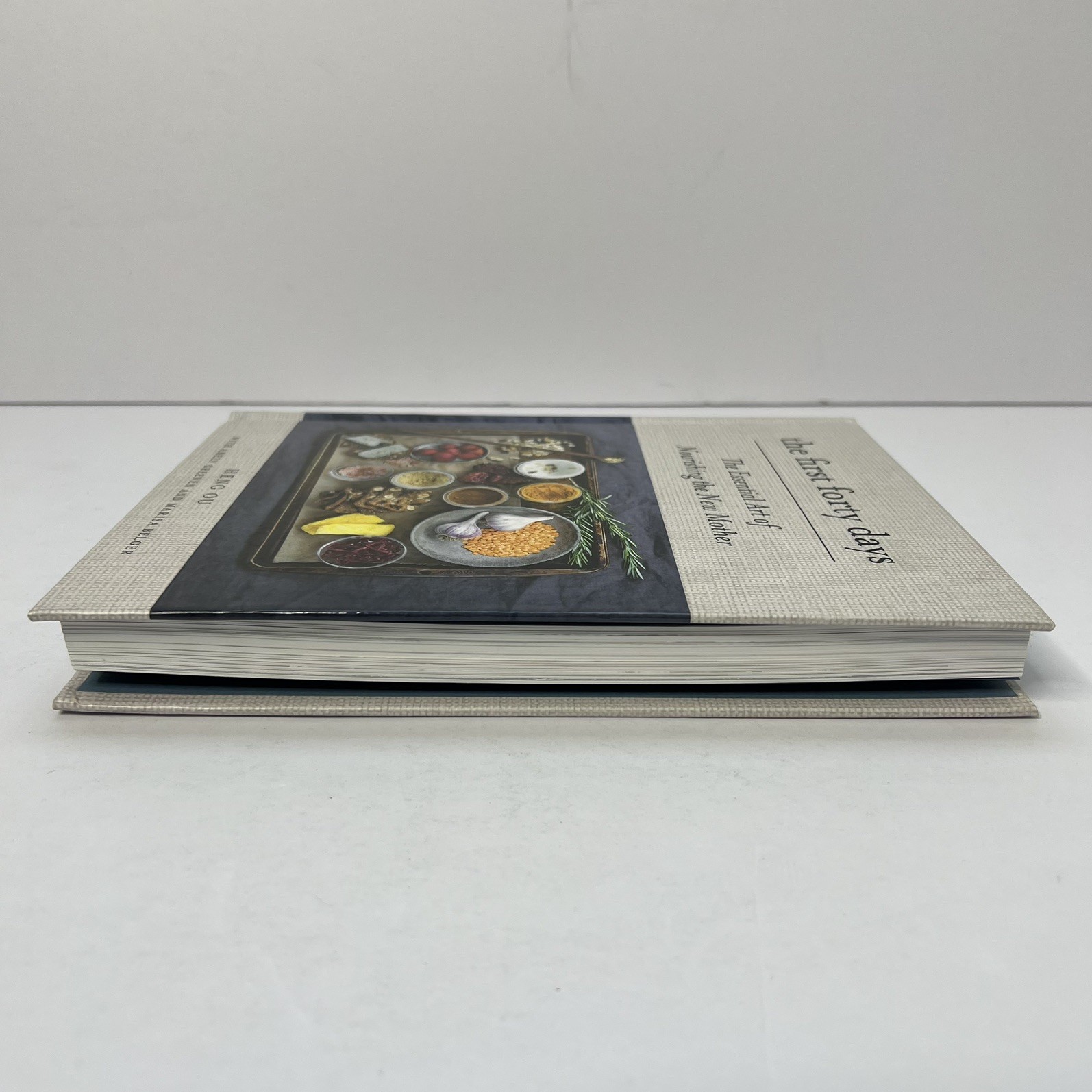 First Forty Days : The Essential Art of Nourishing the New Mother by Heng Ou