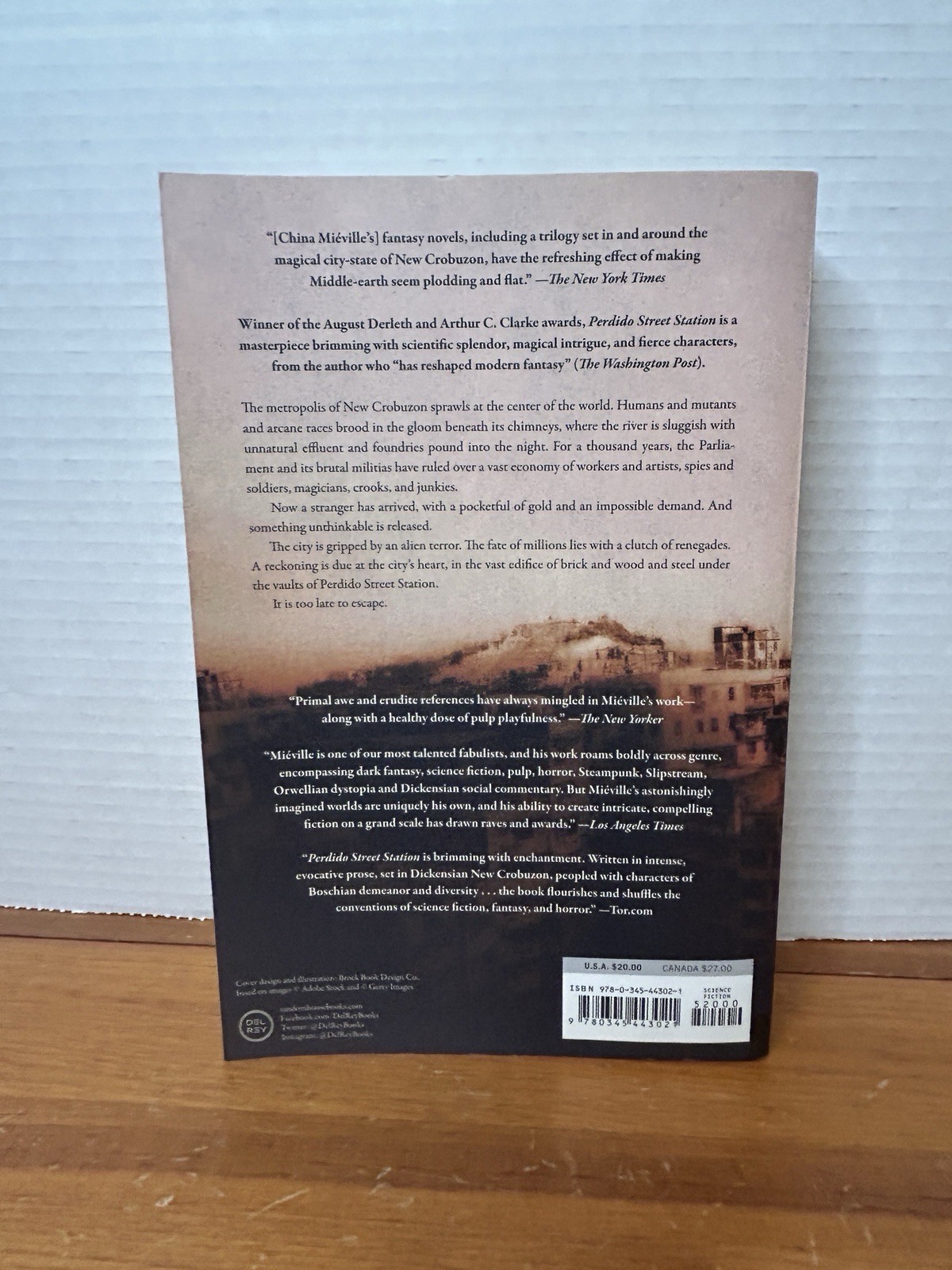 Perdido Street Station by China Miéville (2001, Trade Paperback) First Edition