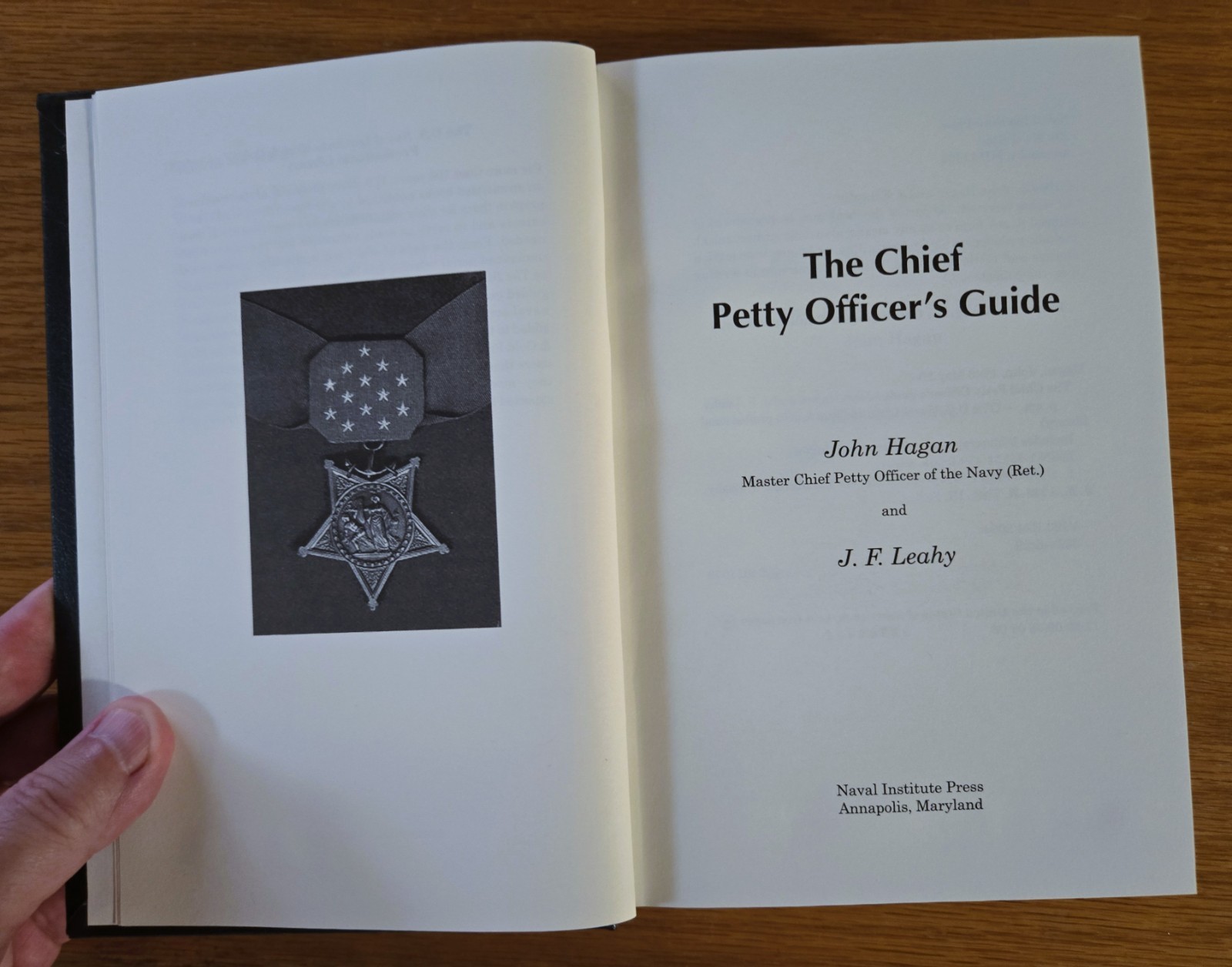 Chief Petty Officer’s Guide by J. Leahy & J. Hagan (2004, Hardcover) VERY GOOD