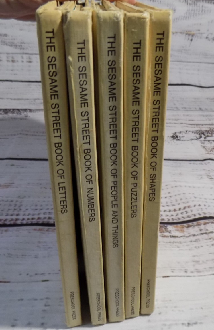 Set Of 5 Vintage Sesame Street Children’s Hard Cover Books Retro 1970s
