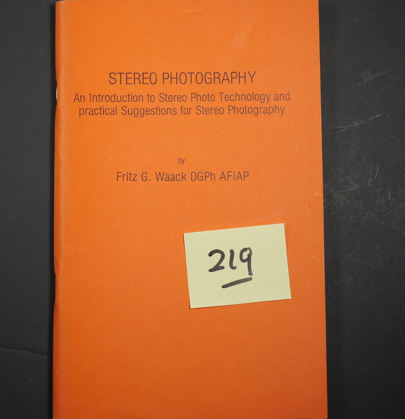 Fritz Waack stereo Photography 3D book – 1985 72 pages 5.5 x 8.5 „