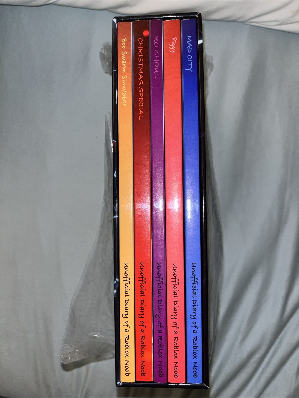 Unofficial Diary of a Roblox Noob: 5 Paperback Book Boxed Set 2020 w/ Slip Cover