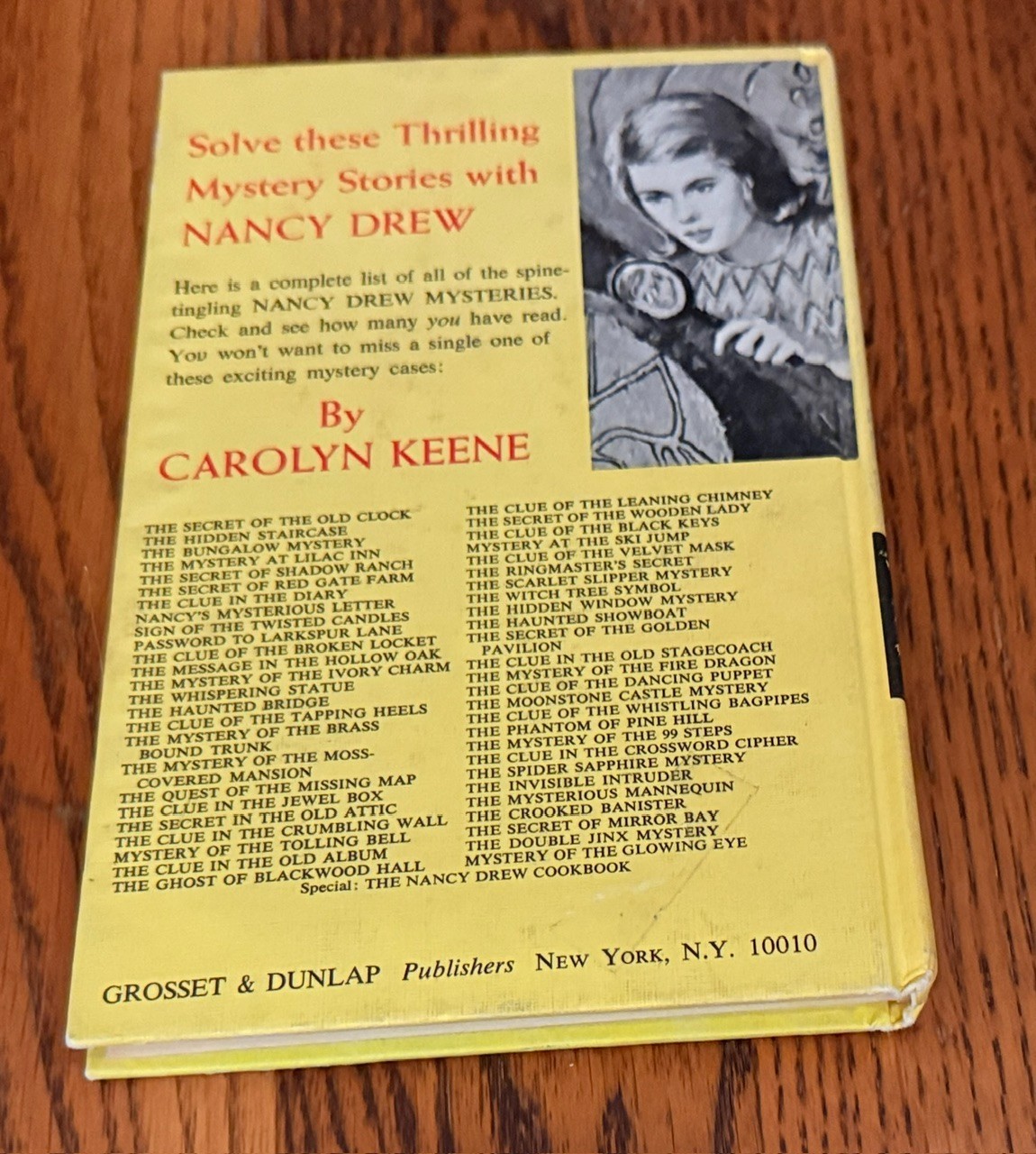 Nancy Drew #16 The Clue of the Tapping Heels 1969 White Endpapers