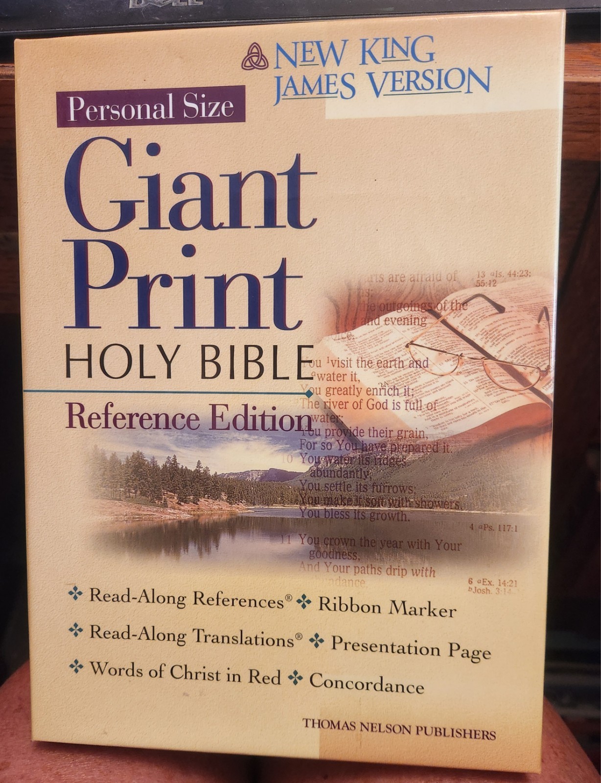 NKJV Holy Bible: Personal Size Giant Print Nelson 334 (Bonded Leather) Black