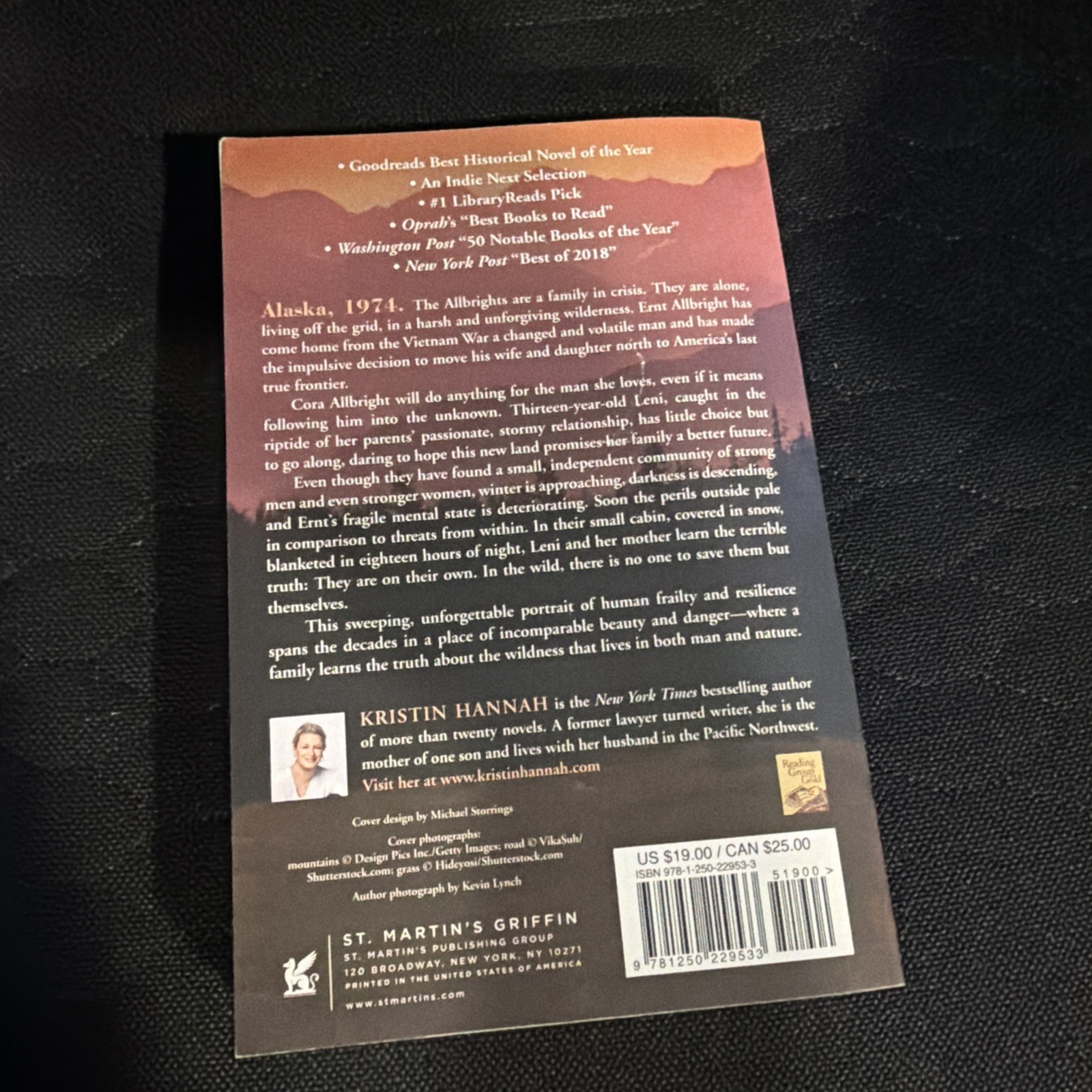 The Great Alone: A Novel – Paperback By Hannah, Kristin – GOOD
