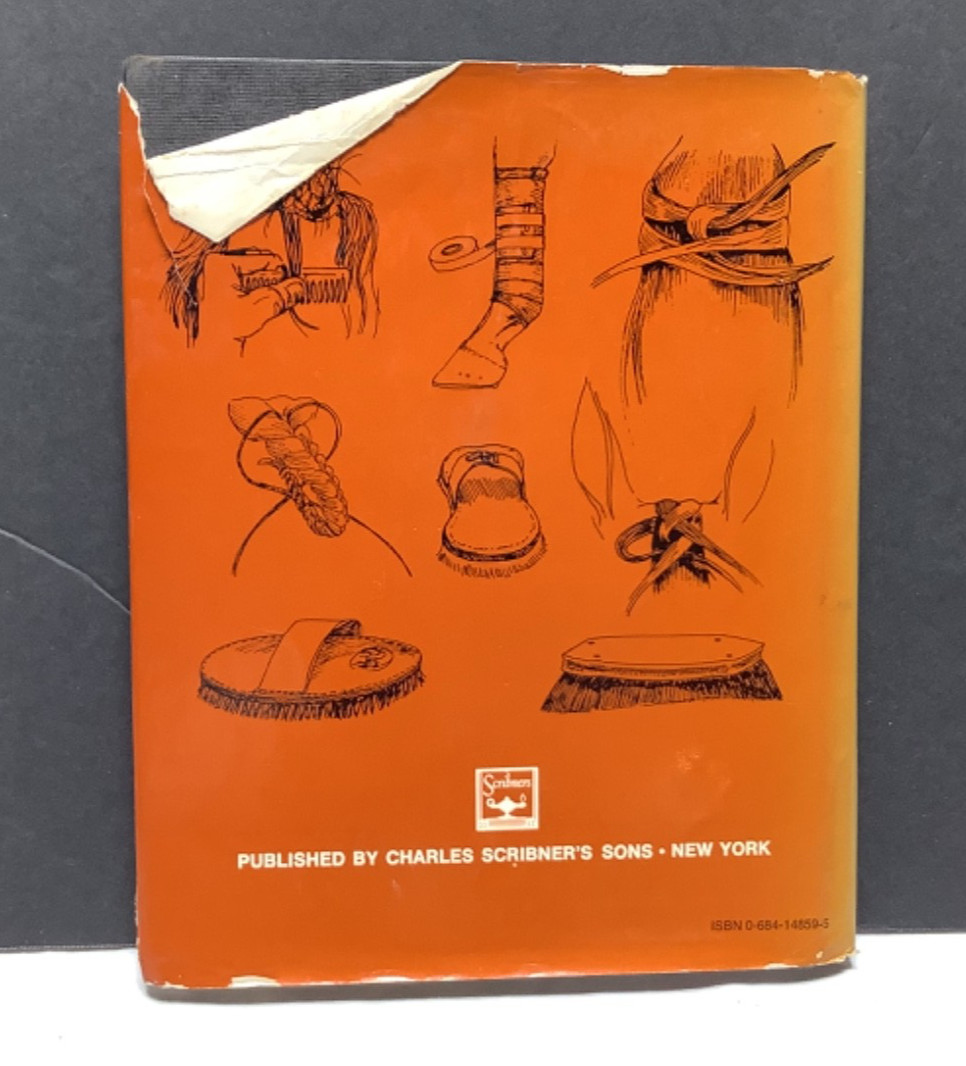 Horse Care BooGrooming to Win Susan E. Harris Hard cover Vintage 1977 Dust Jacke