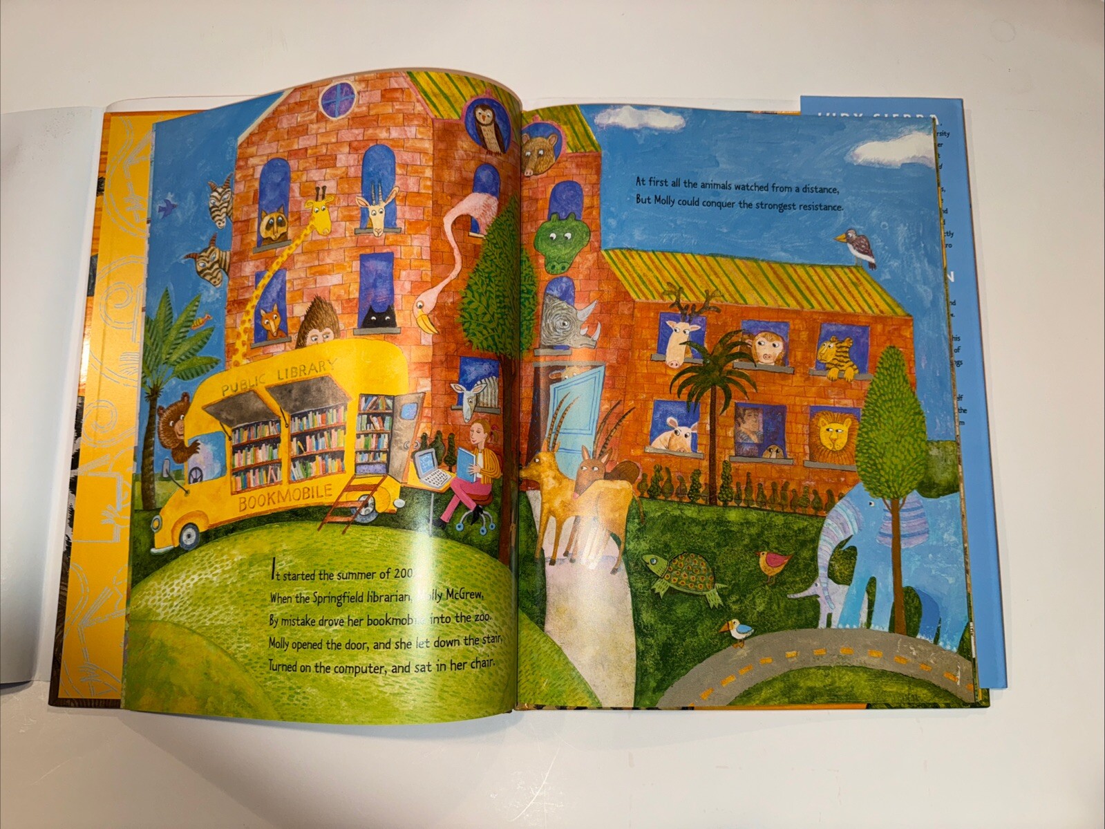 Wild About Books by Judy Sierra 2004 Hardcover w/ Dust Jacket E B White Award