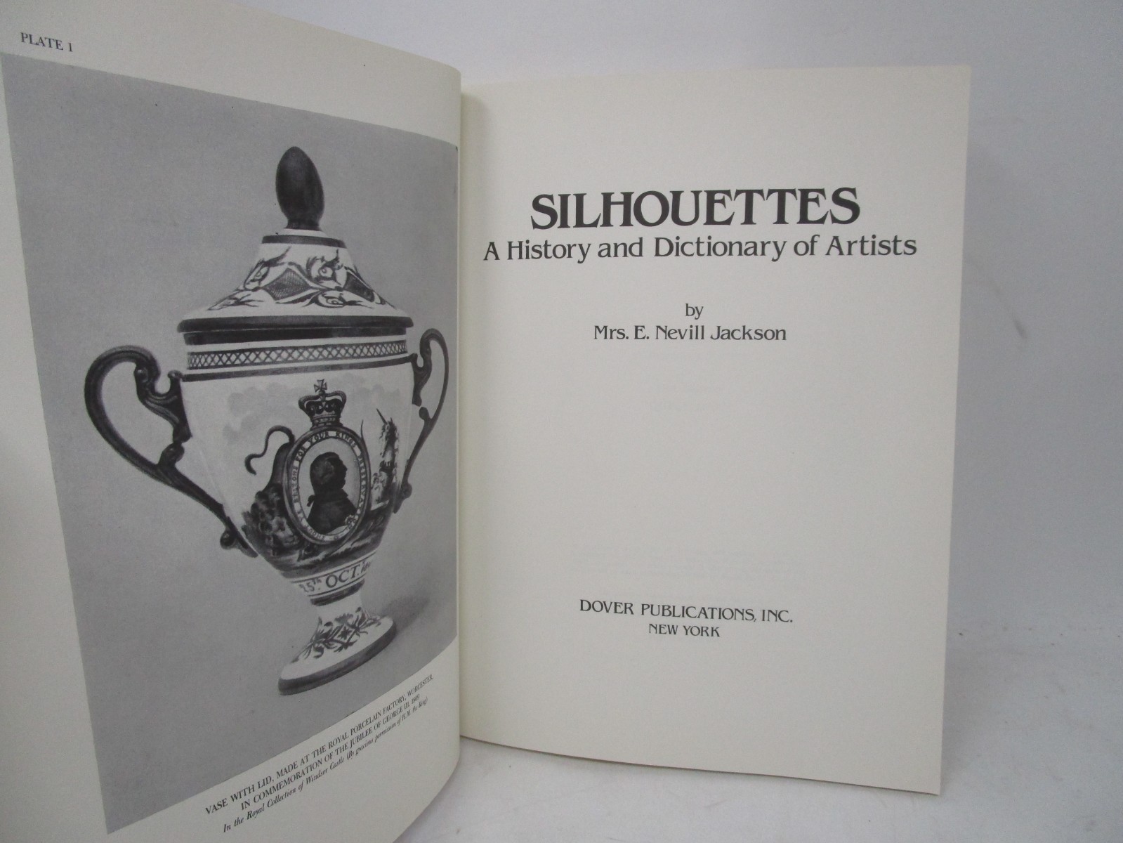 3 Volumes SILHOUETTES History and Dictionary 1920’s designs.