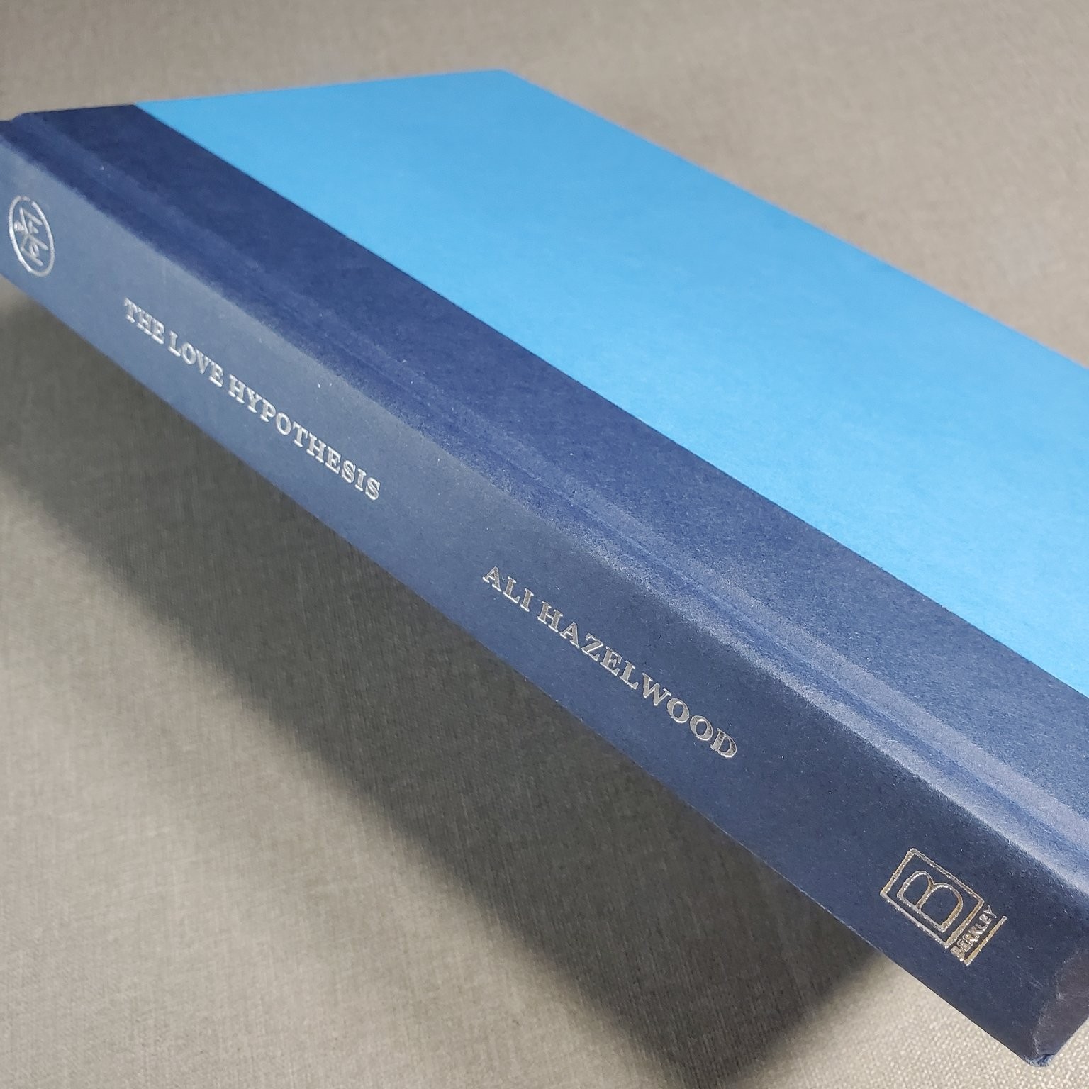 The Love Hypothesis Ali Hazelwood 2021 BOTM Hardcover Berkley
